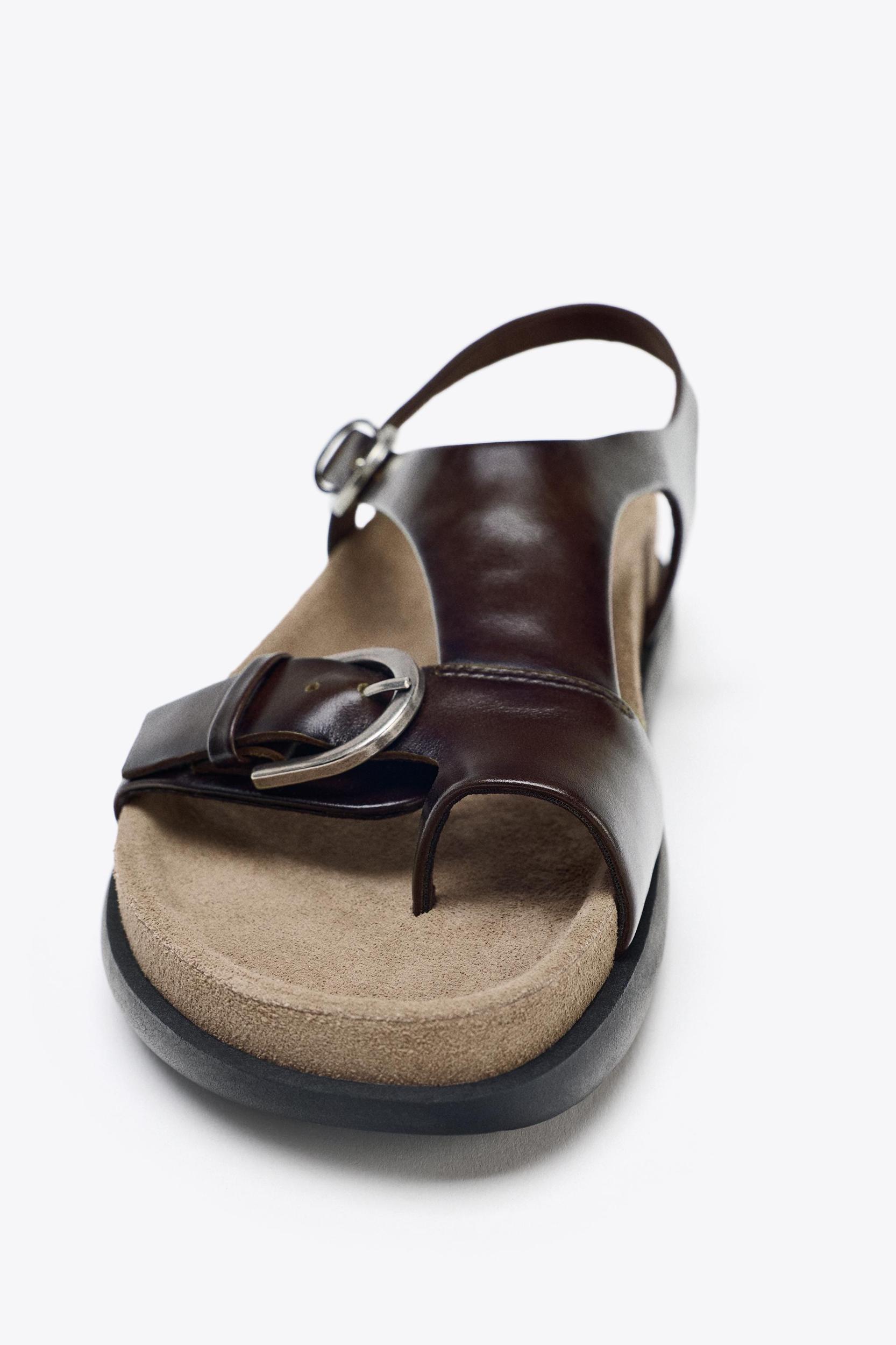 FLAT LEATHER SANDALS Product Image