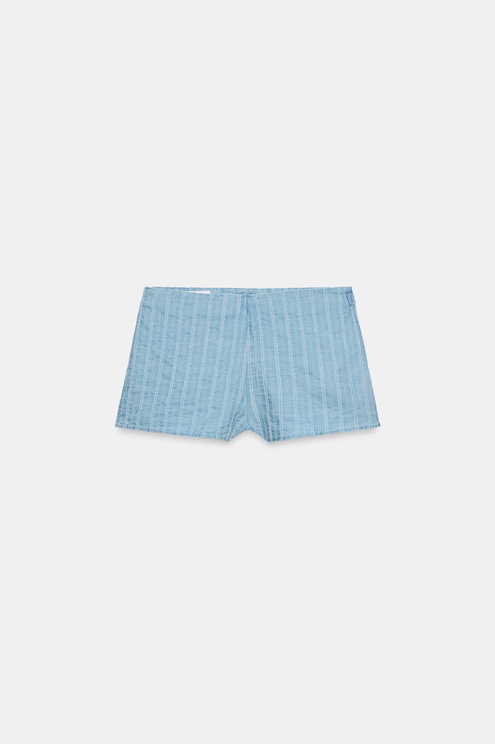 STRIPED MINI SHORTS Product Image