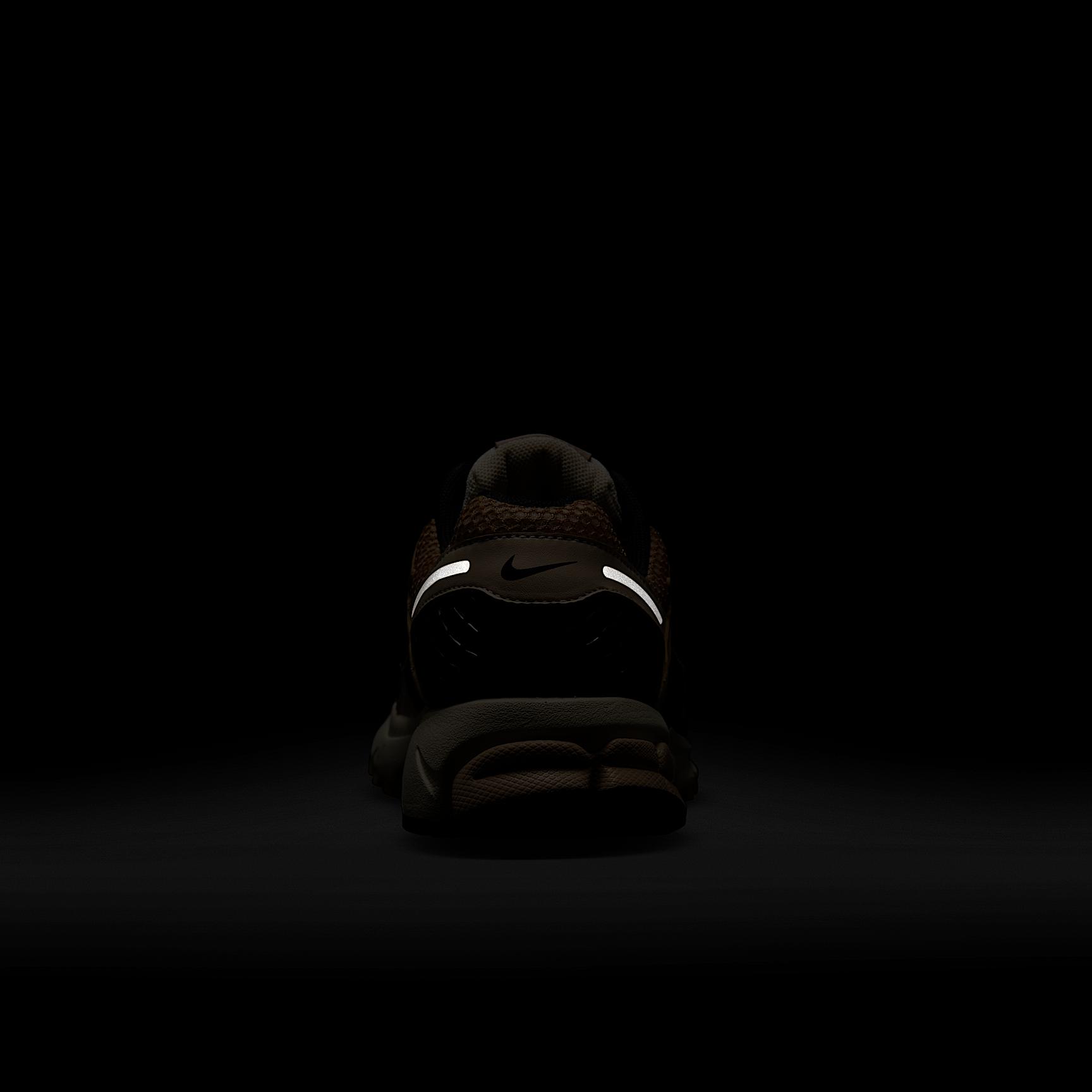 Nike Womens Nike Zoom Vomero 5 News - Womens Running Shoes Product Image