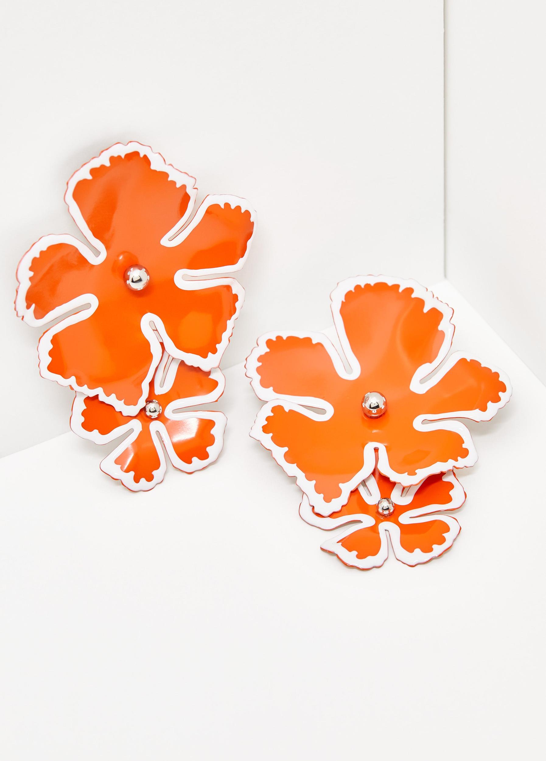 Painted Flower Earrings Product Image