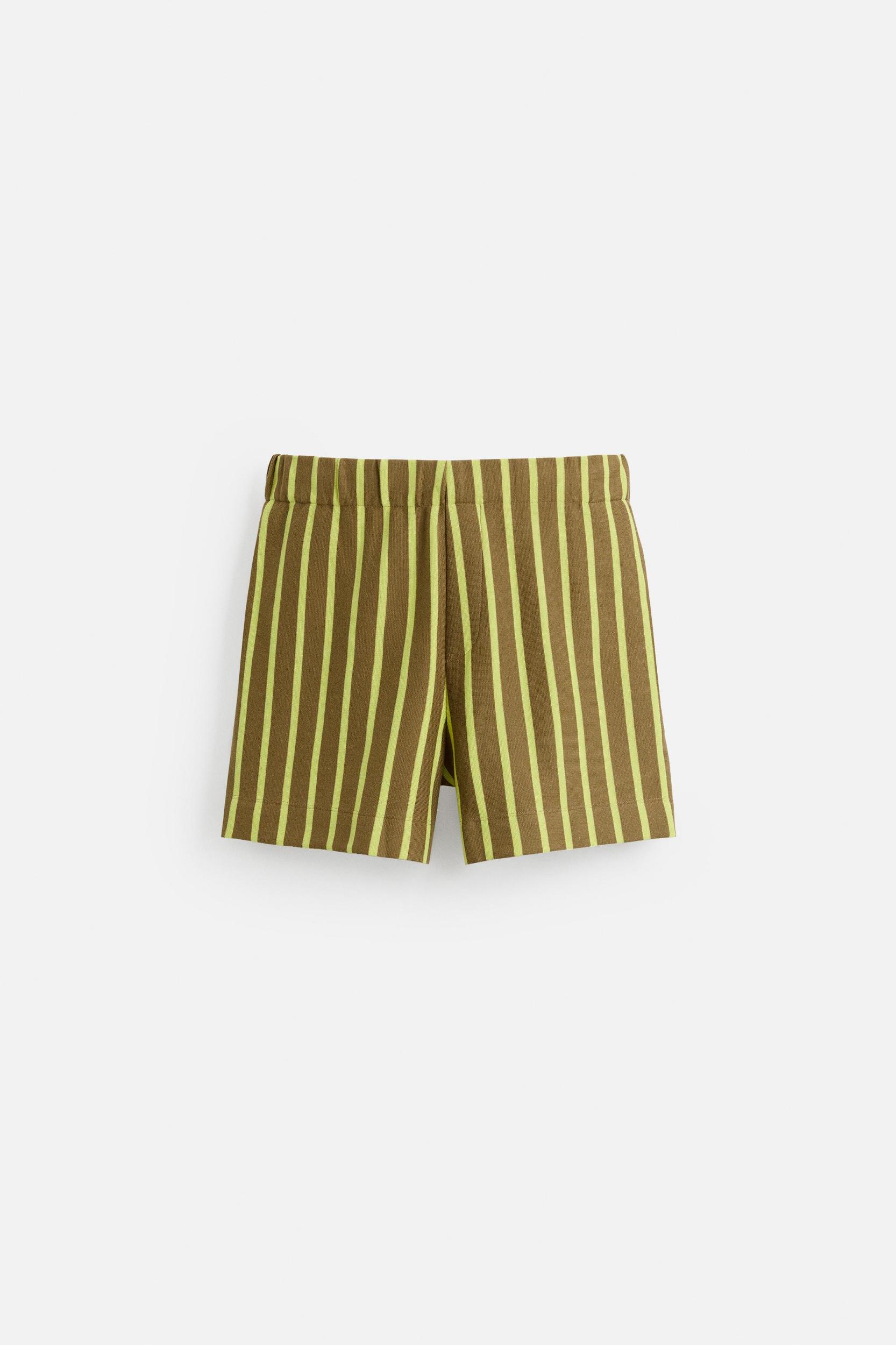 STRIPED SHORTS Product Image