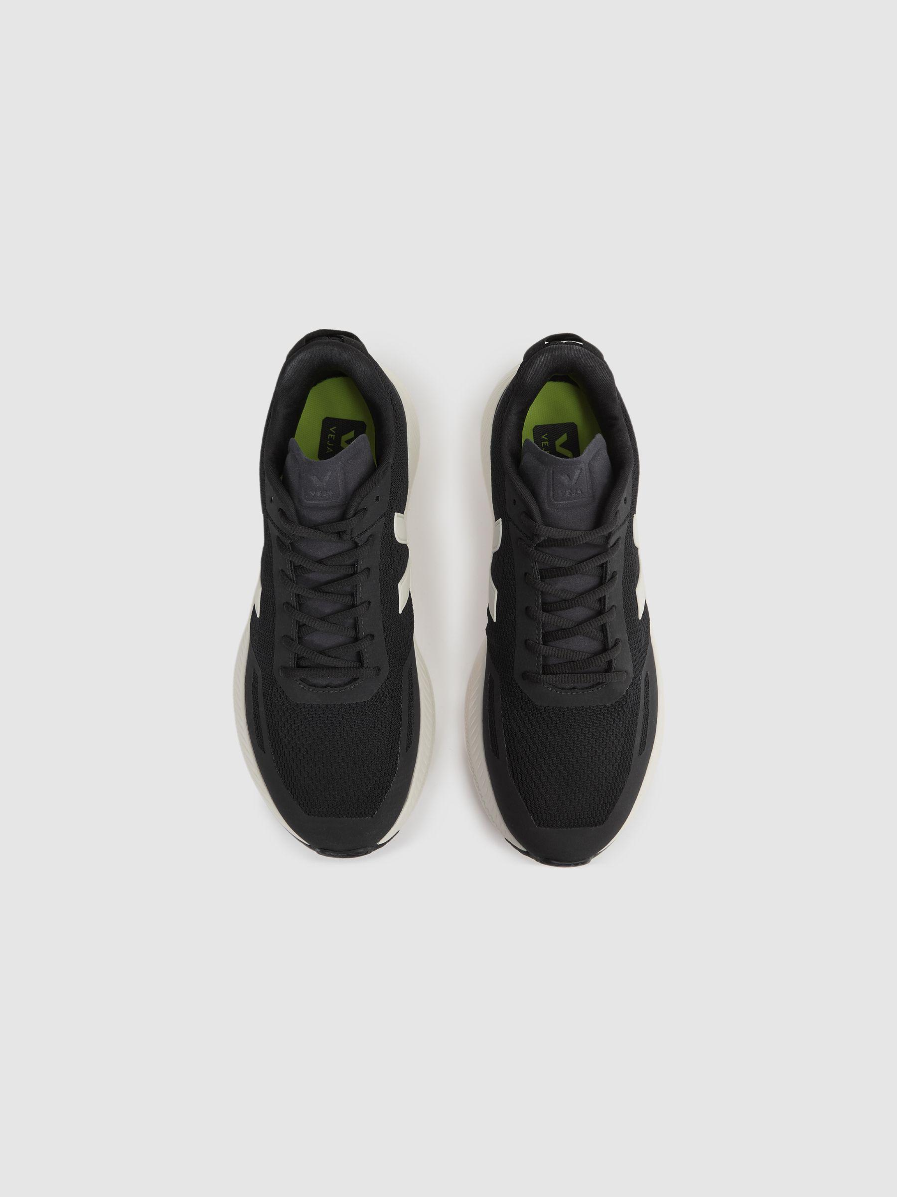 Veja Lightweight Trainers in Cream/Black Product Image