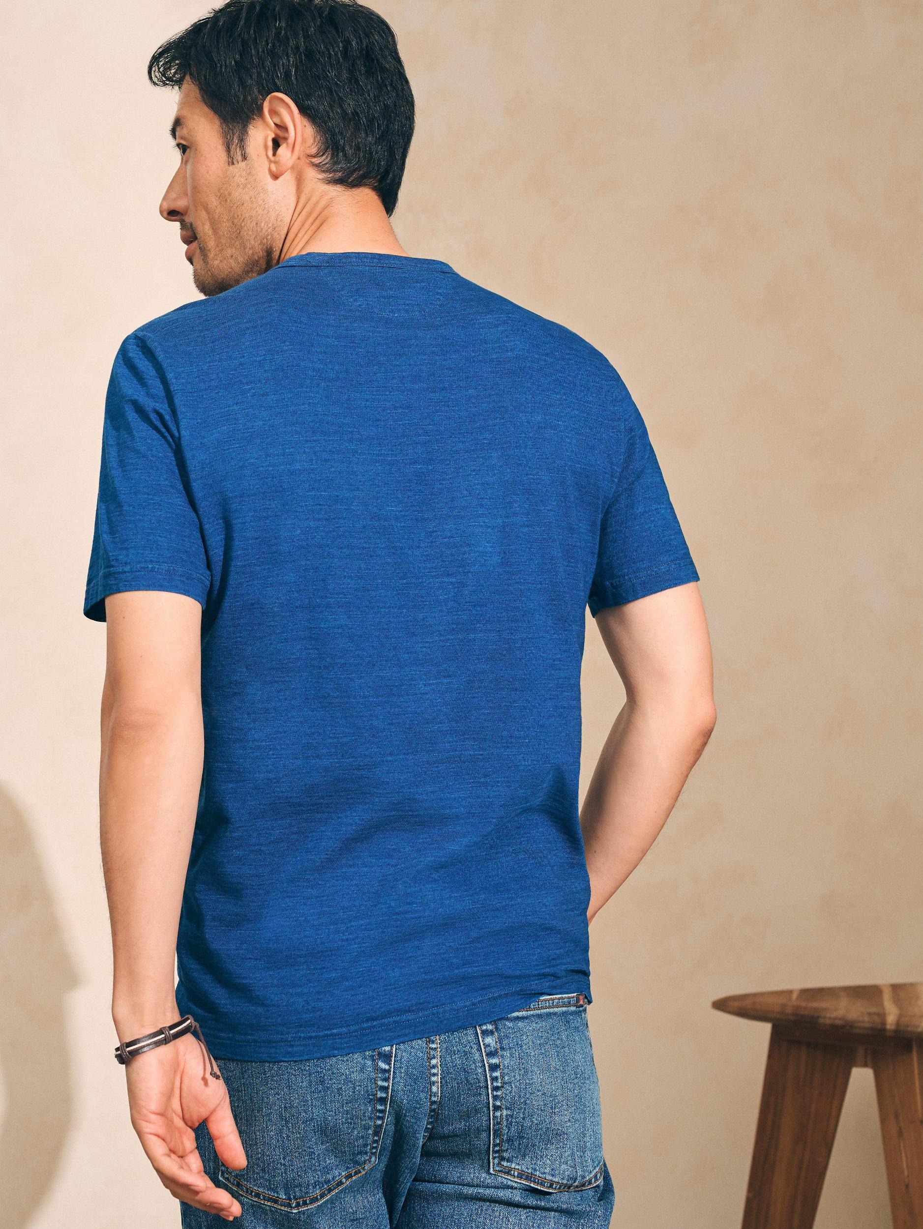 Short-Sleeve Indigo Pocket Tee - Dark Indigo Wash Male Product Image