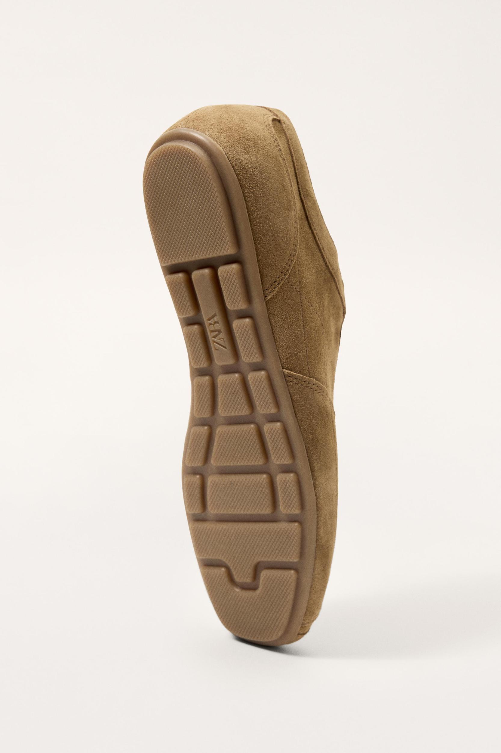 LIMITED EDITION LEATHER SNEAKERS Product Image