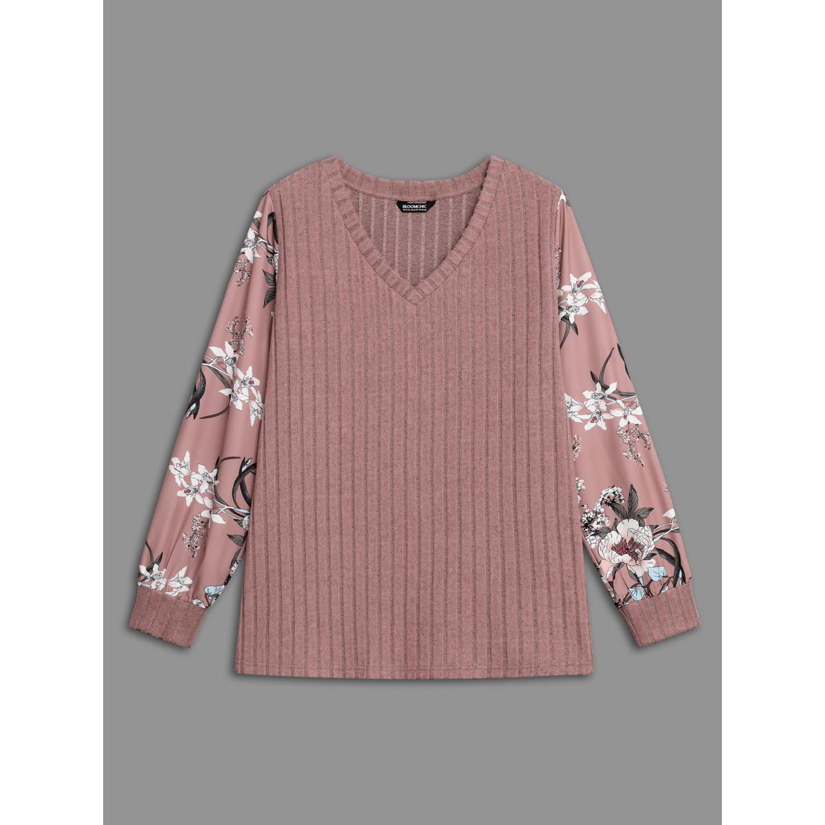 Plus Size V Neck Floral Patchwork Pit Strip T-shirt DustyPink Women Casual Texture Natural Flowers V-neck Loose Everyday T-shirts BloomChic 18-20/2X Product Image