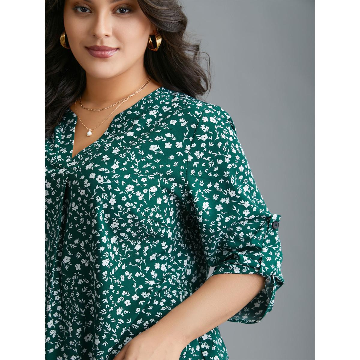 Plus Size DarkGreen Ditsy Floral Button Cuff Sleeve Pleated Blouse Women Elegant Long Sleeve Flat collar with V-notch Everyday Blouses BloomChic 18-20/2X Product Image