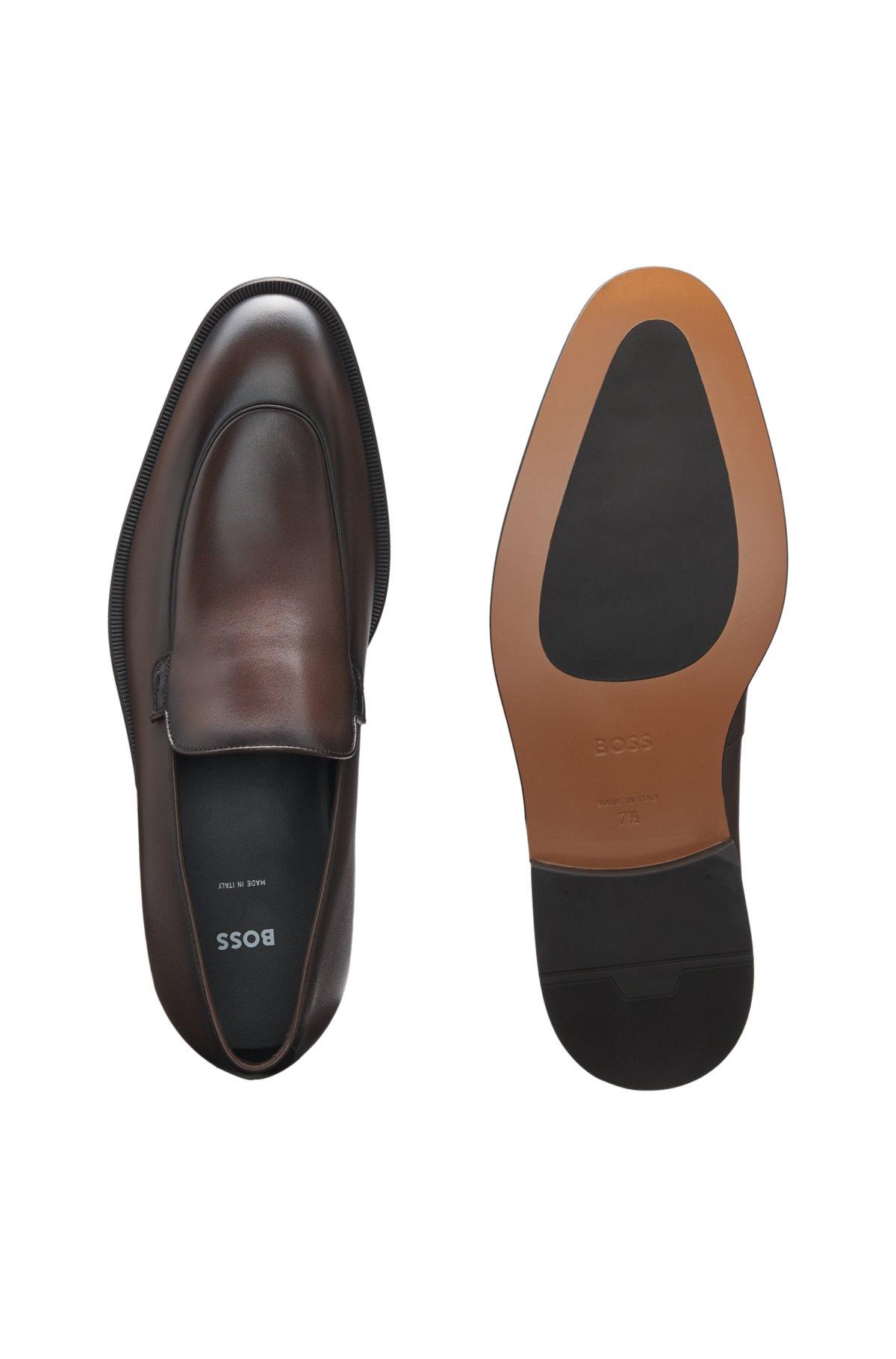 Leather loafers with apron toe Product Image