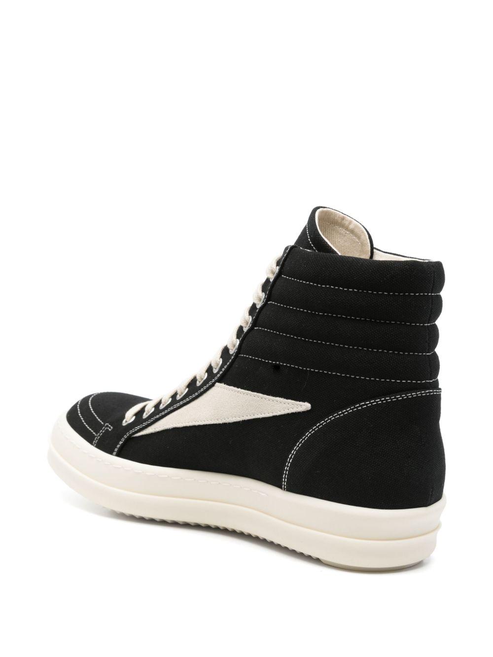 Vintage sneakers Product Image