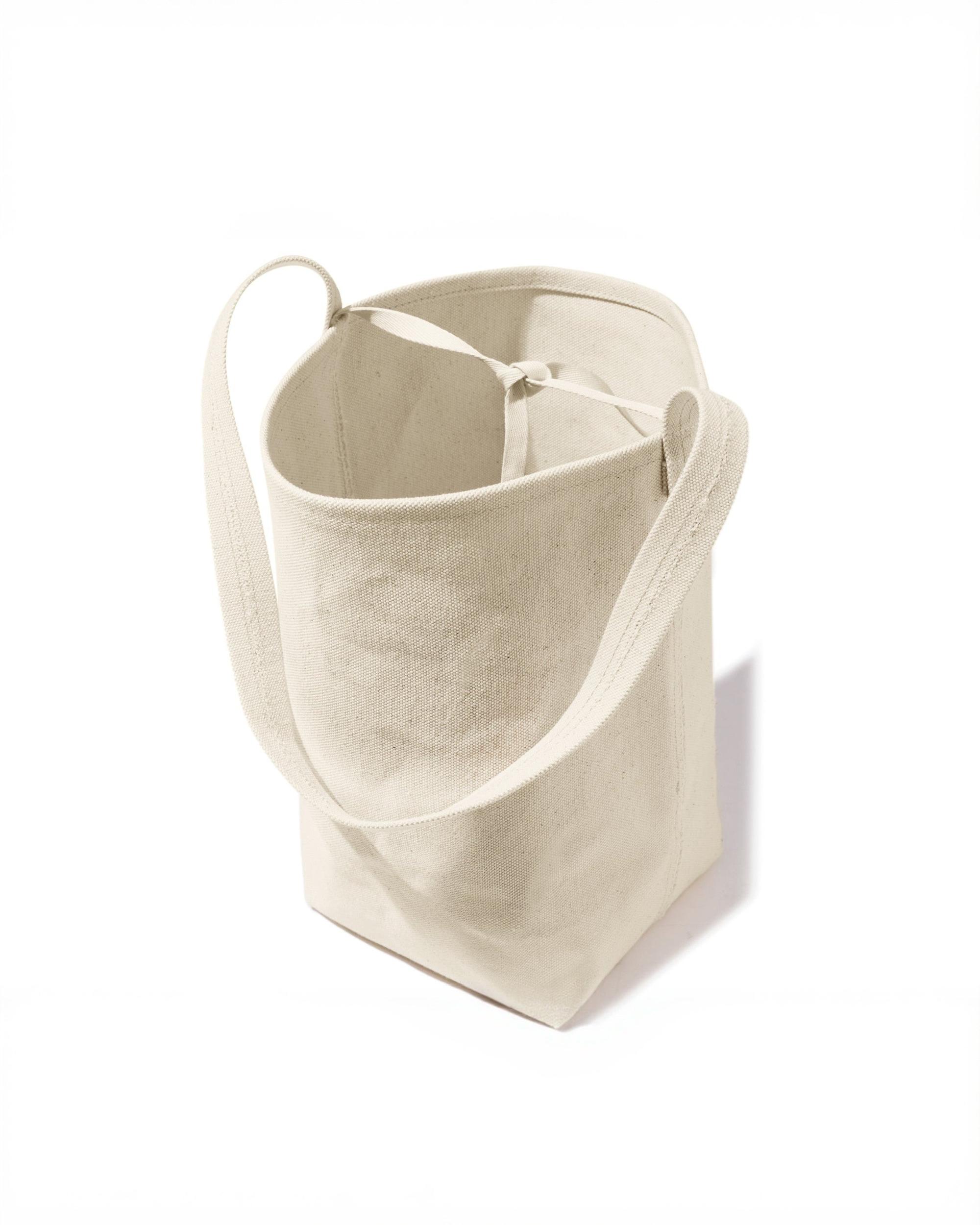 The Uma - Canvas Female Product Image