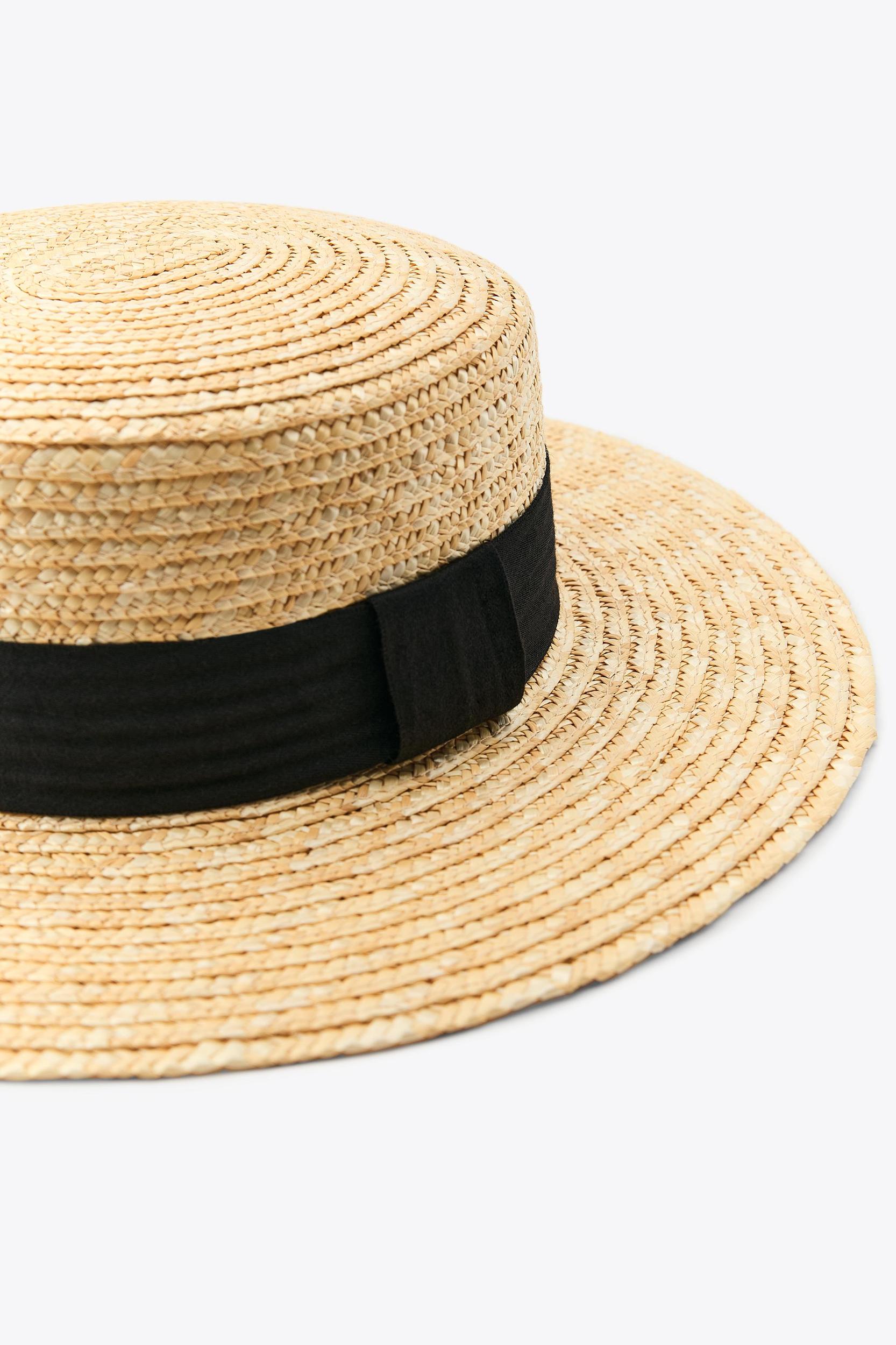 HAT WITH CONTRASTING BAND Product Image