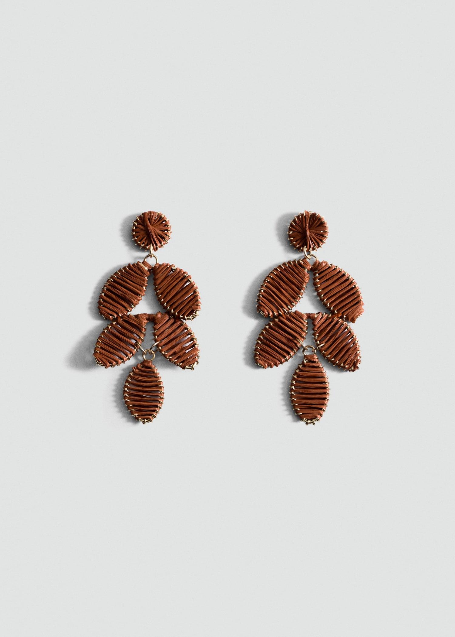 Long floral-design earrings - Women | MANGO USA Product Image