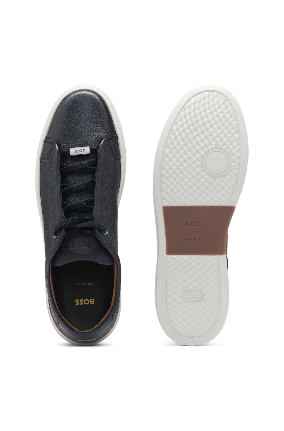 Gary trainers in grained leather Product Image