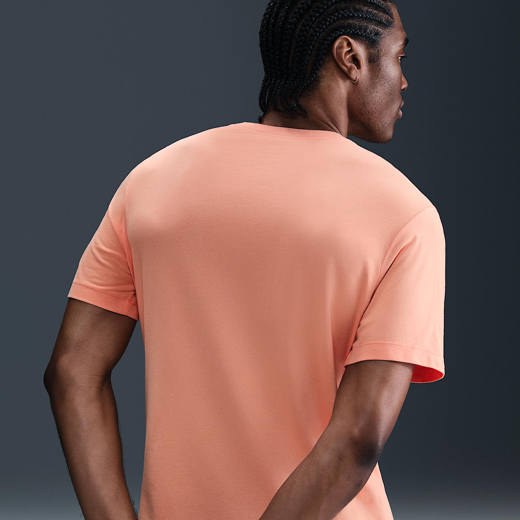 Nike Men's Dri-FIT Fitness T-Shirt Product Image