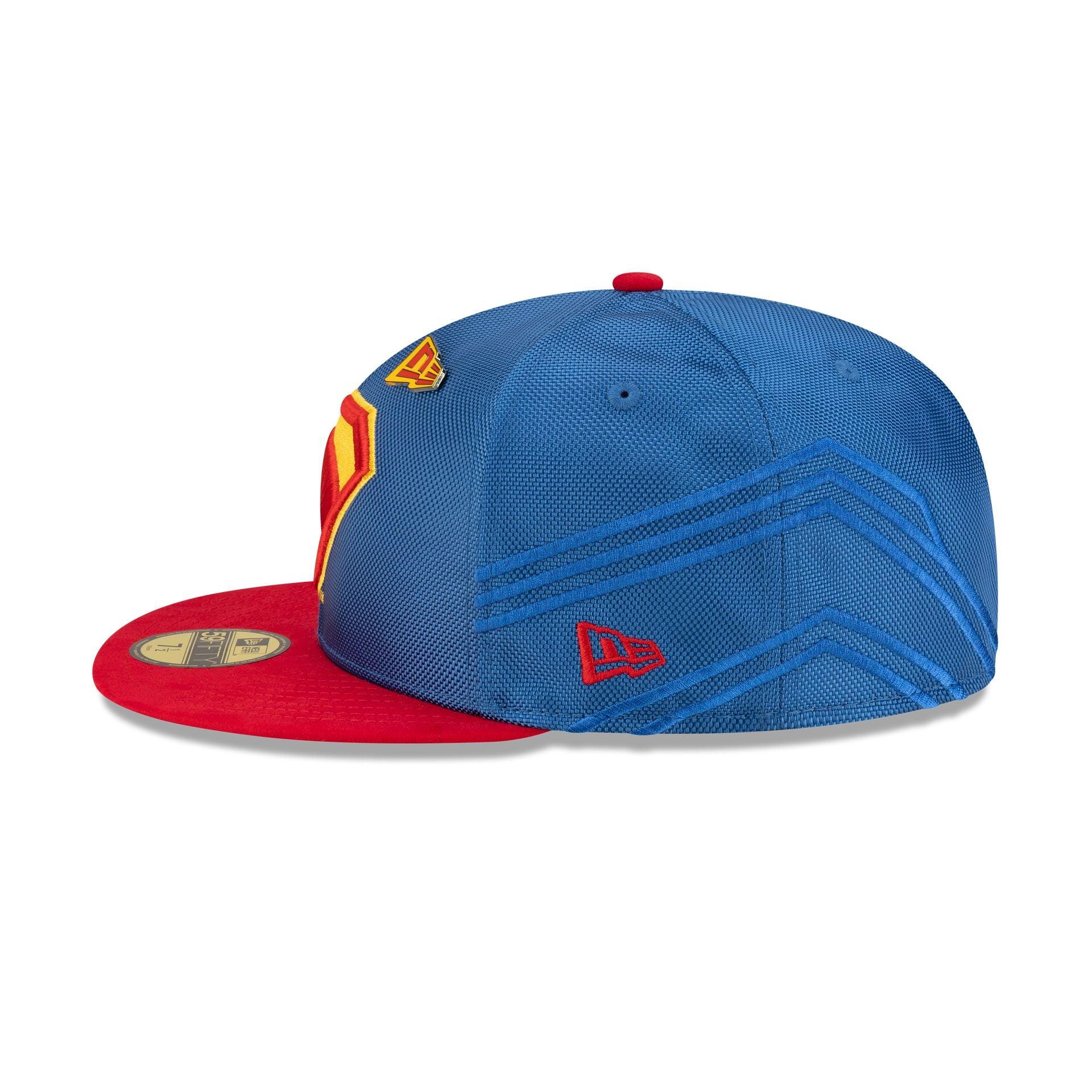 Superman Suit 59FIFTY Fitted Hat Male Product Image