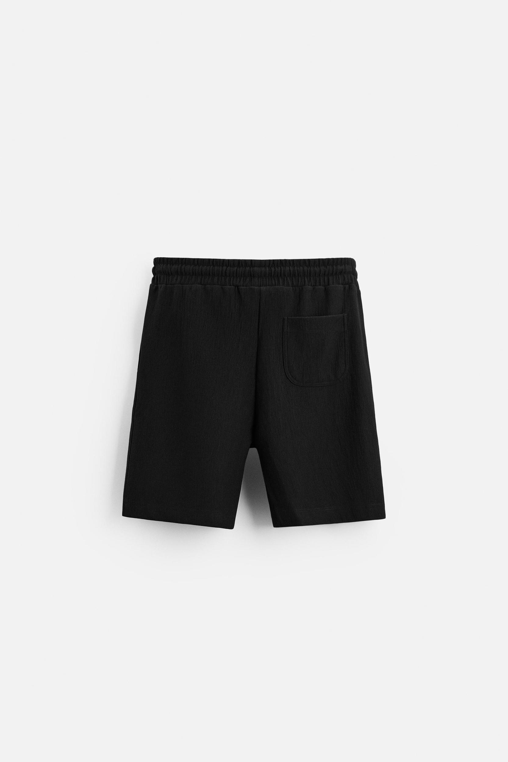 TEXTURED JOGGER SHORTS Product Image