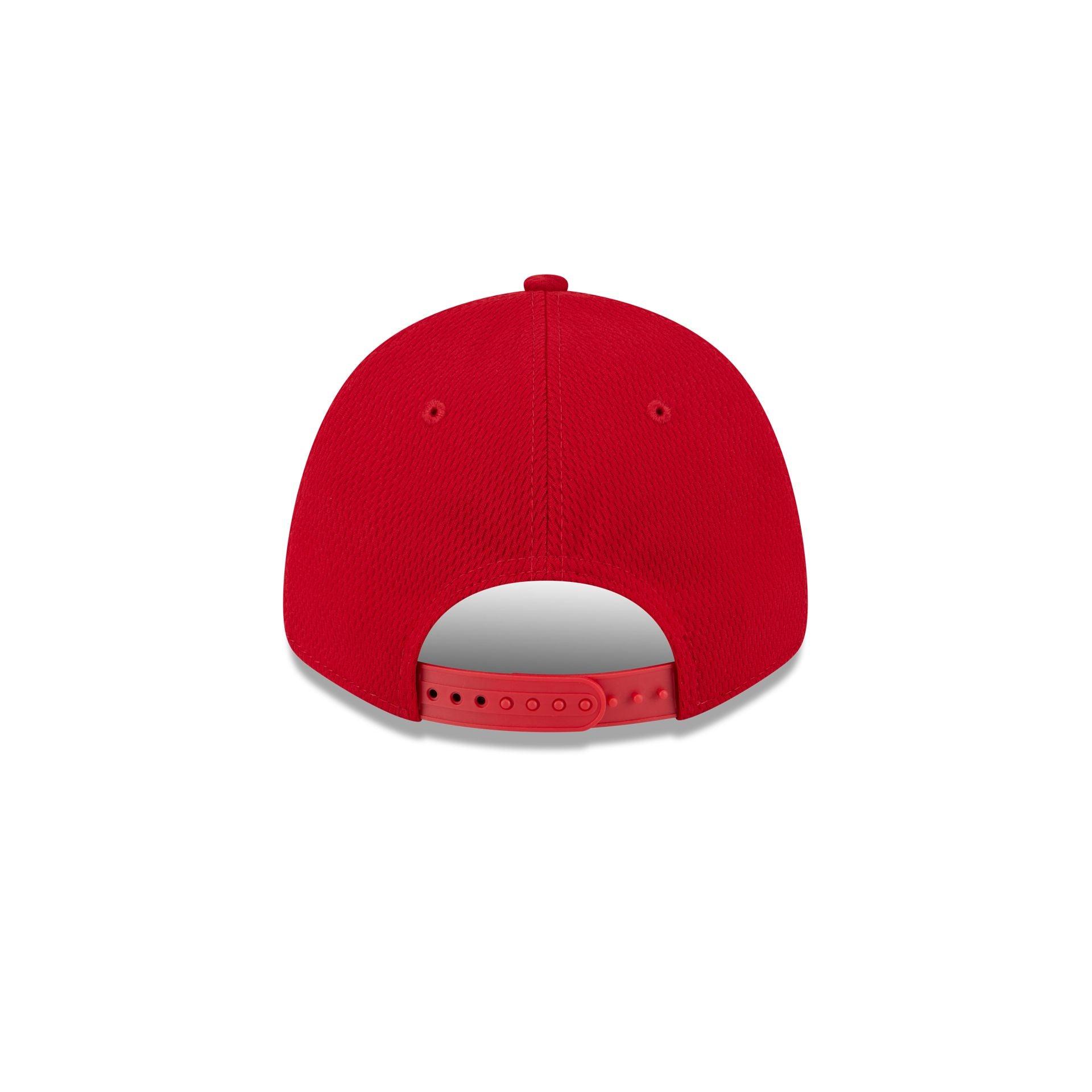 Dominican Republic Red 9FORTY Snapback Hat Male Product Image