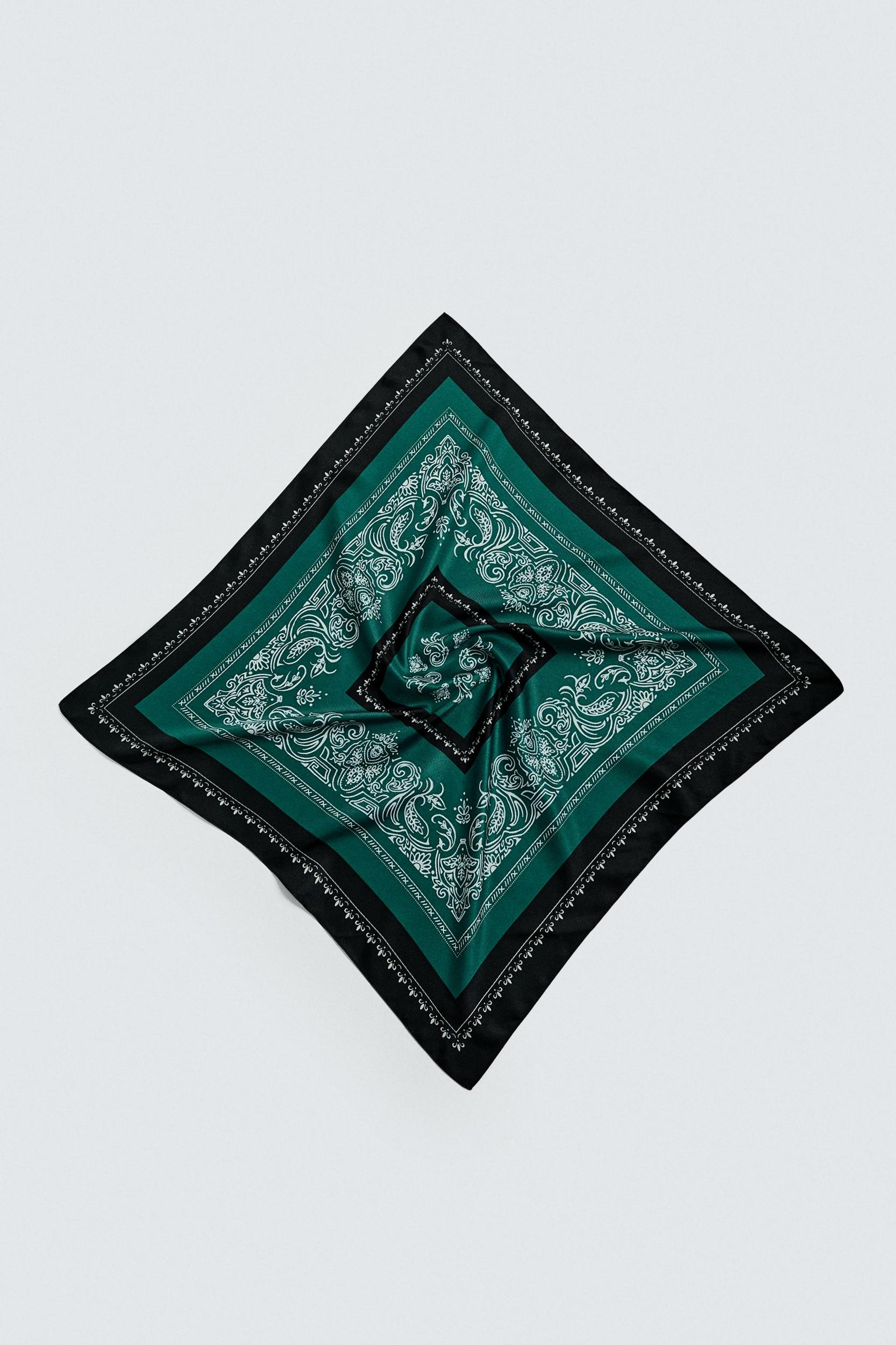 PAISLEY PRINT BANDANA Product Image