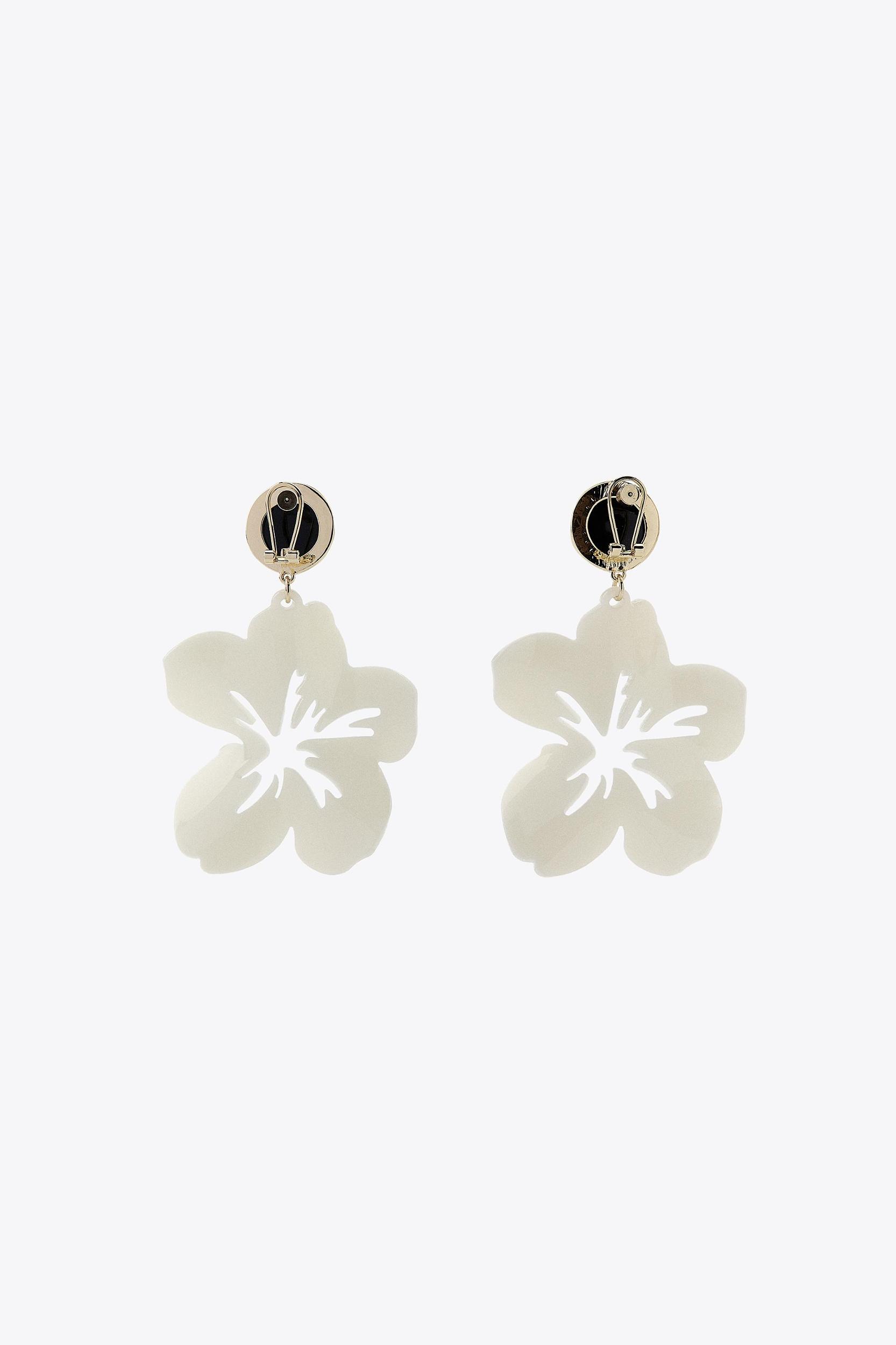 FLOWER BUTTON EARRINGS Product Image