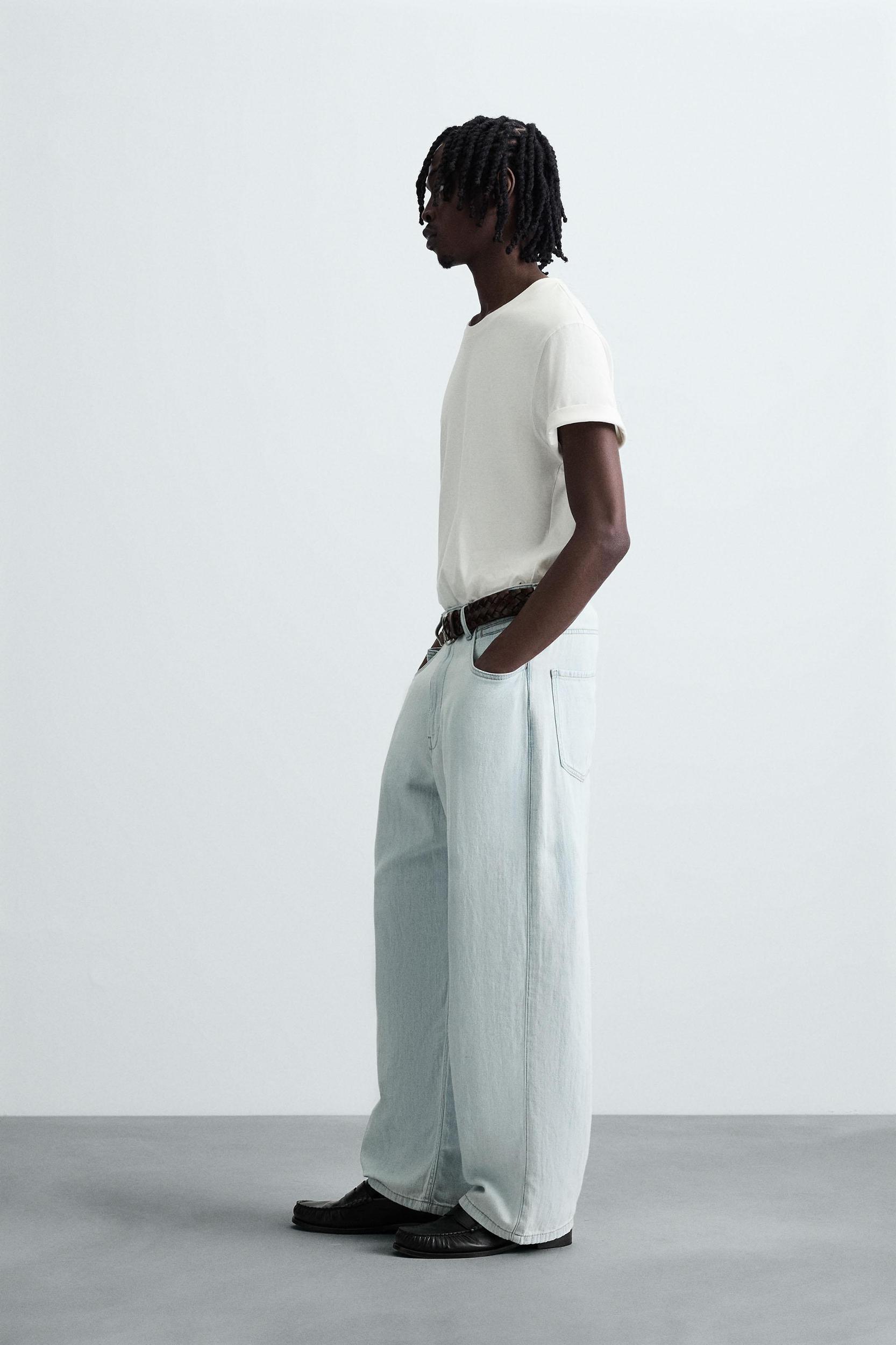 LIGHTWEIGHT LOOSE WIDE FIT JEANS Product Image