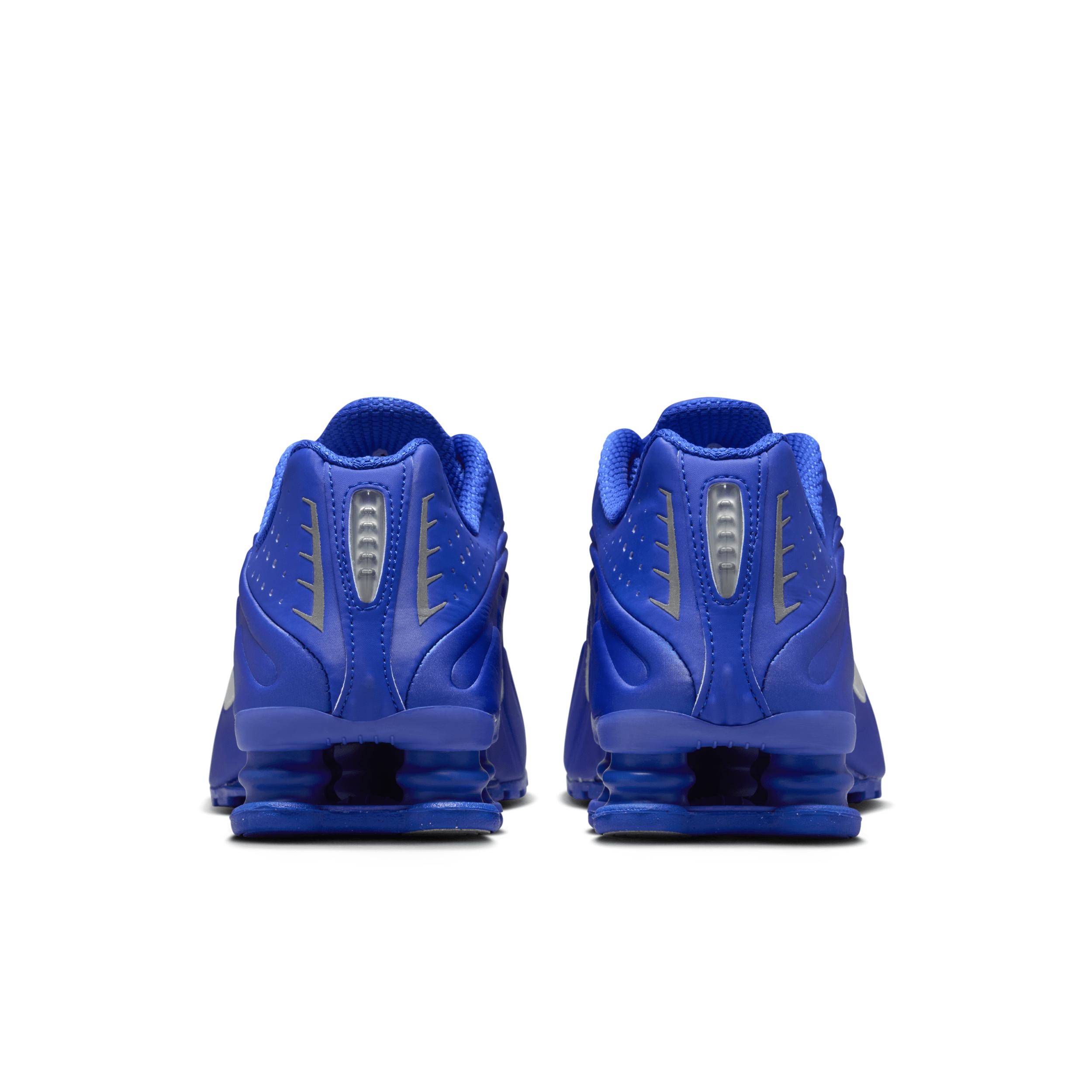 Nike Womens Shox R4 Shoes | HJ7303-445 Product Image