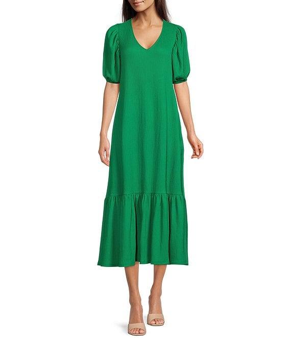 Gibson & Latimer Crepe Waffle Knit V-Neck Tie Back Detail Puffed Short Sleeve Tiered A-Line Flounce Midi Dres Product Image
