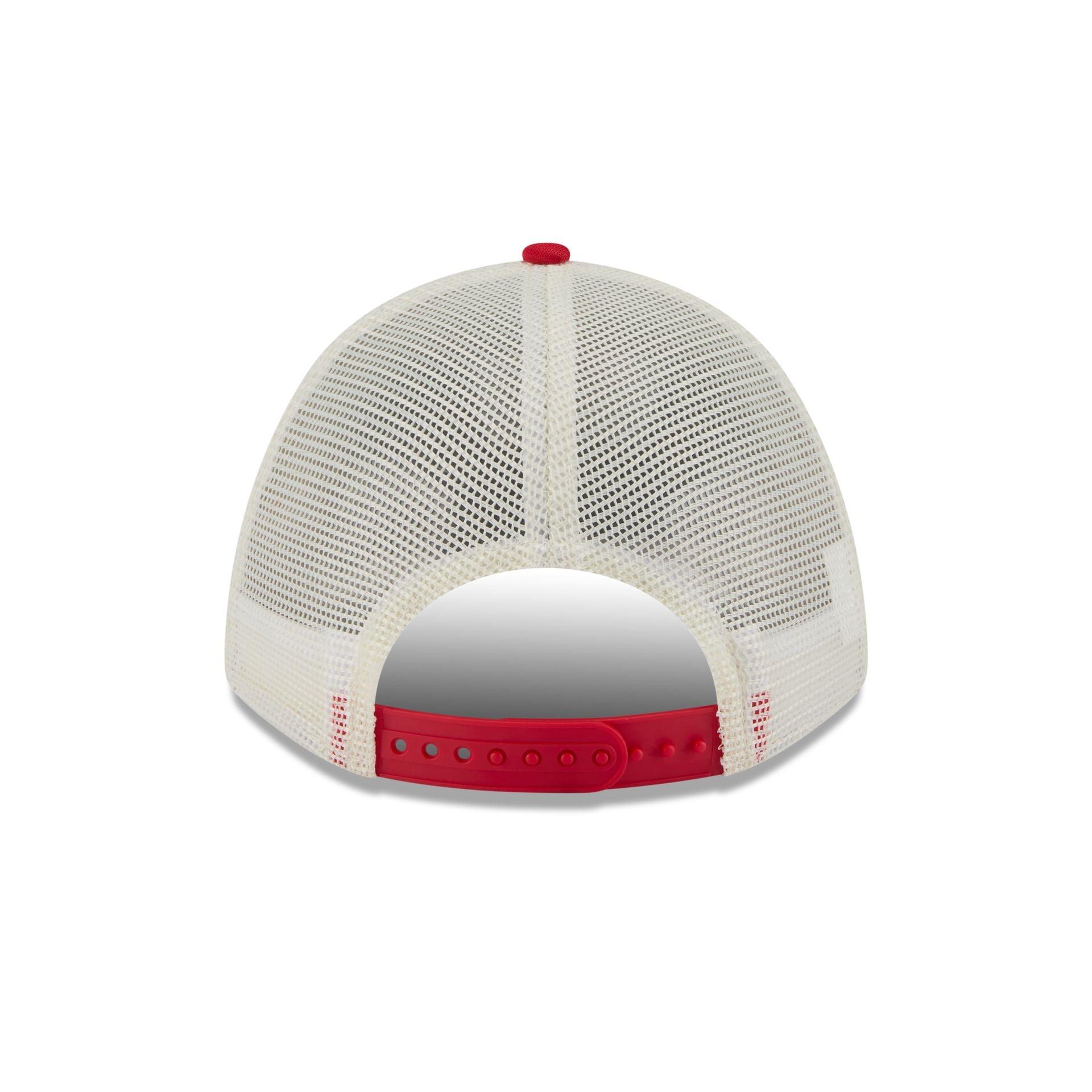 Toronto Raptors Chrome Arch 9FORTY M-Crown A-Frame Trucker Hat Male Product Image