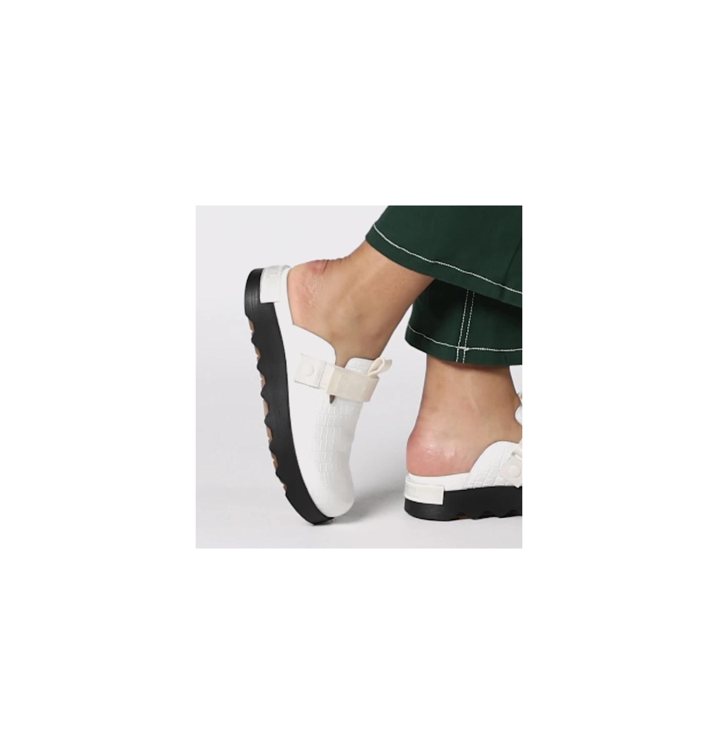 VIIBE™ Women's Clog Product Image