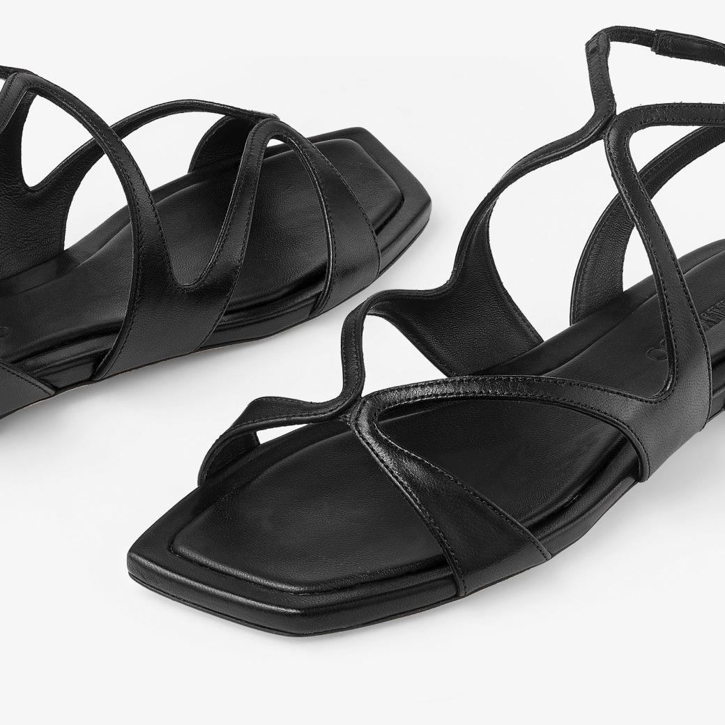 Ayla Flat Product Image