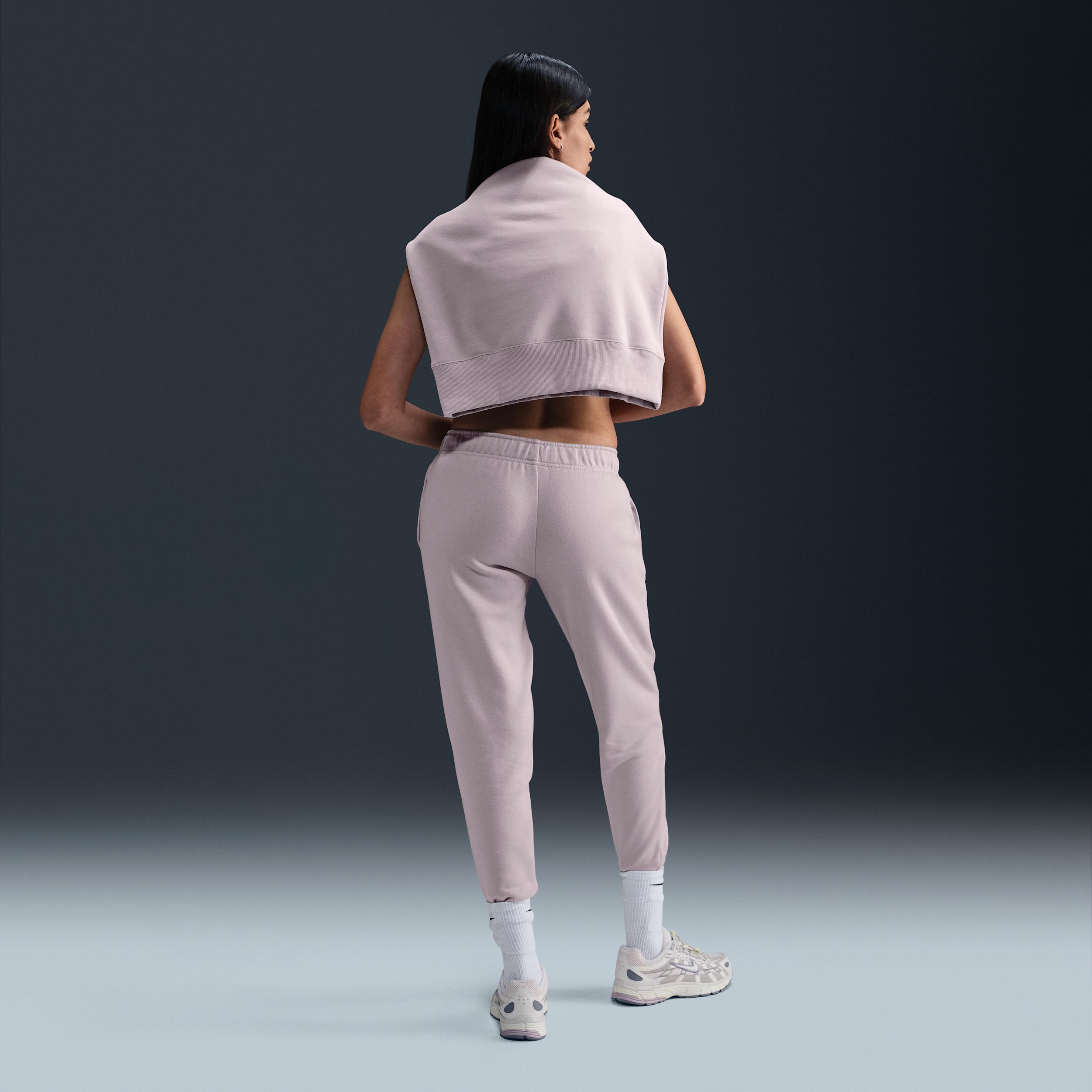Women's Nike Sportswear Club Fleece Mid-Rise Jogger Pants Product Image