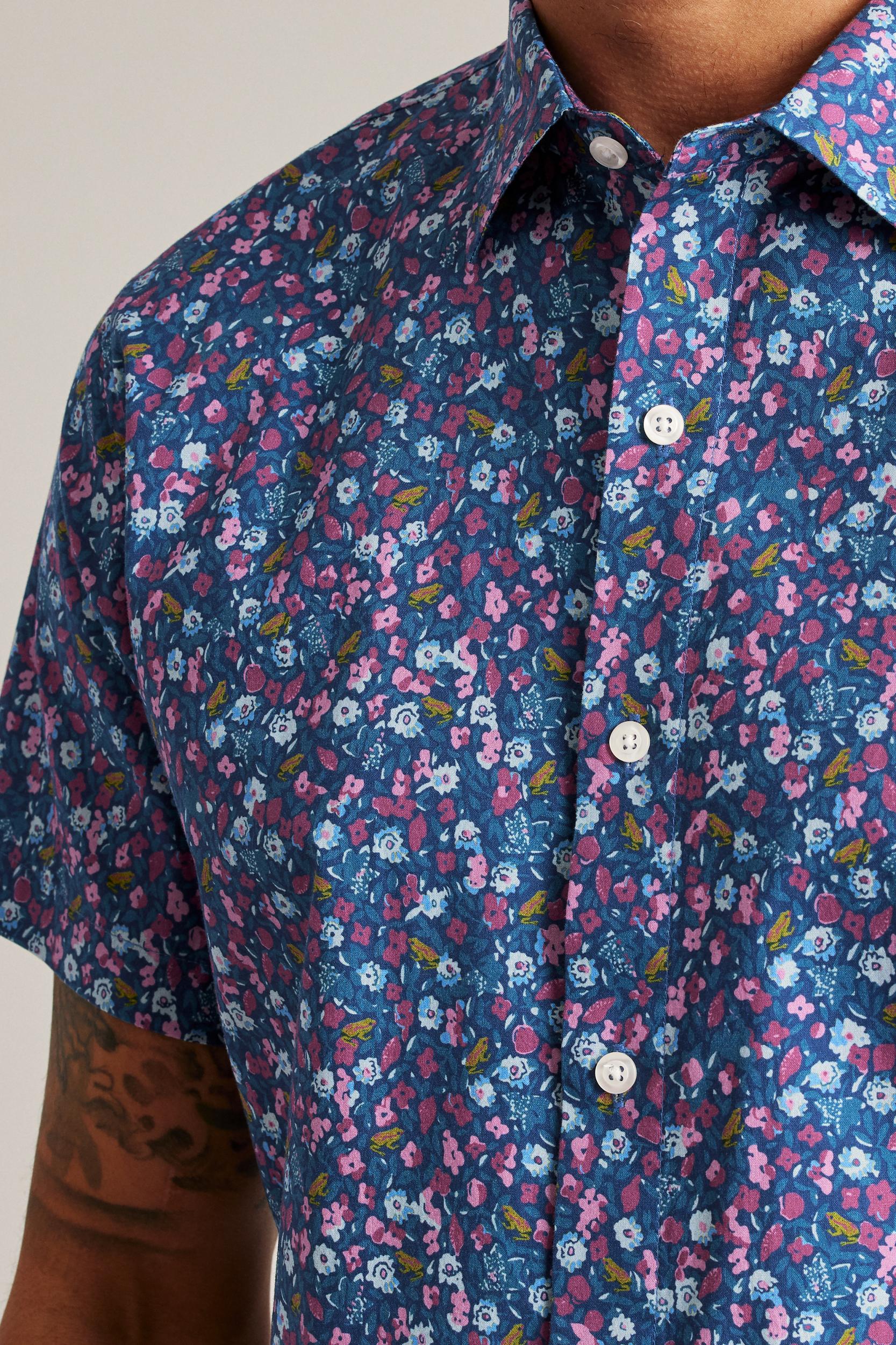 Riviera Short Sleeve Shirt Product Image