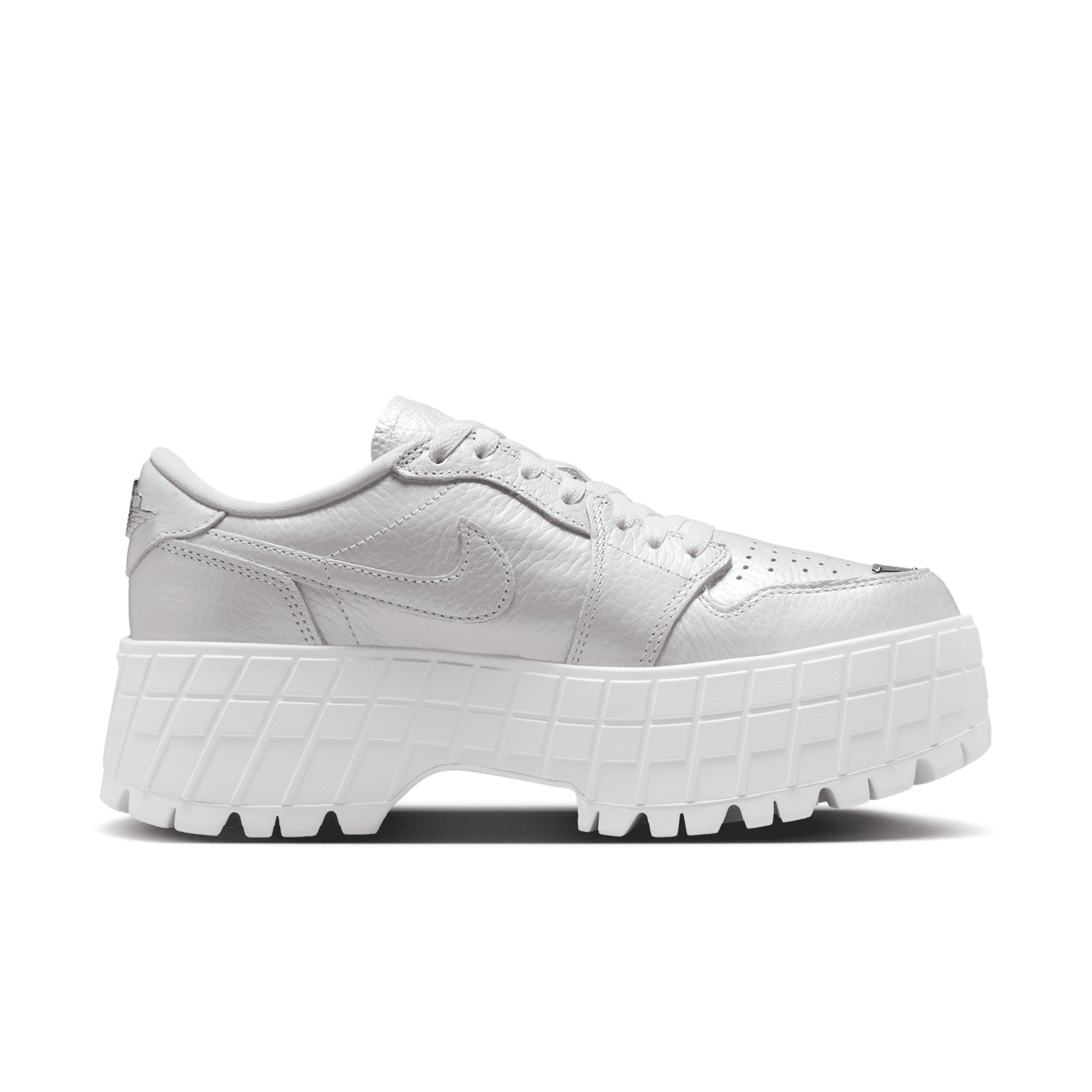 Women's Air Jordan 1 Brooklyn Low Shoes Product Image