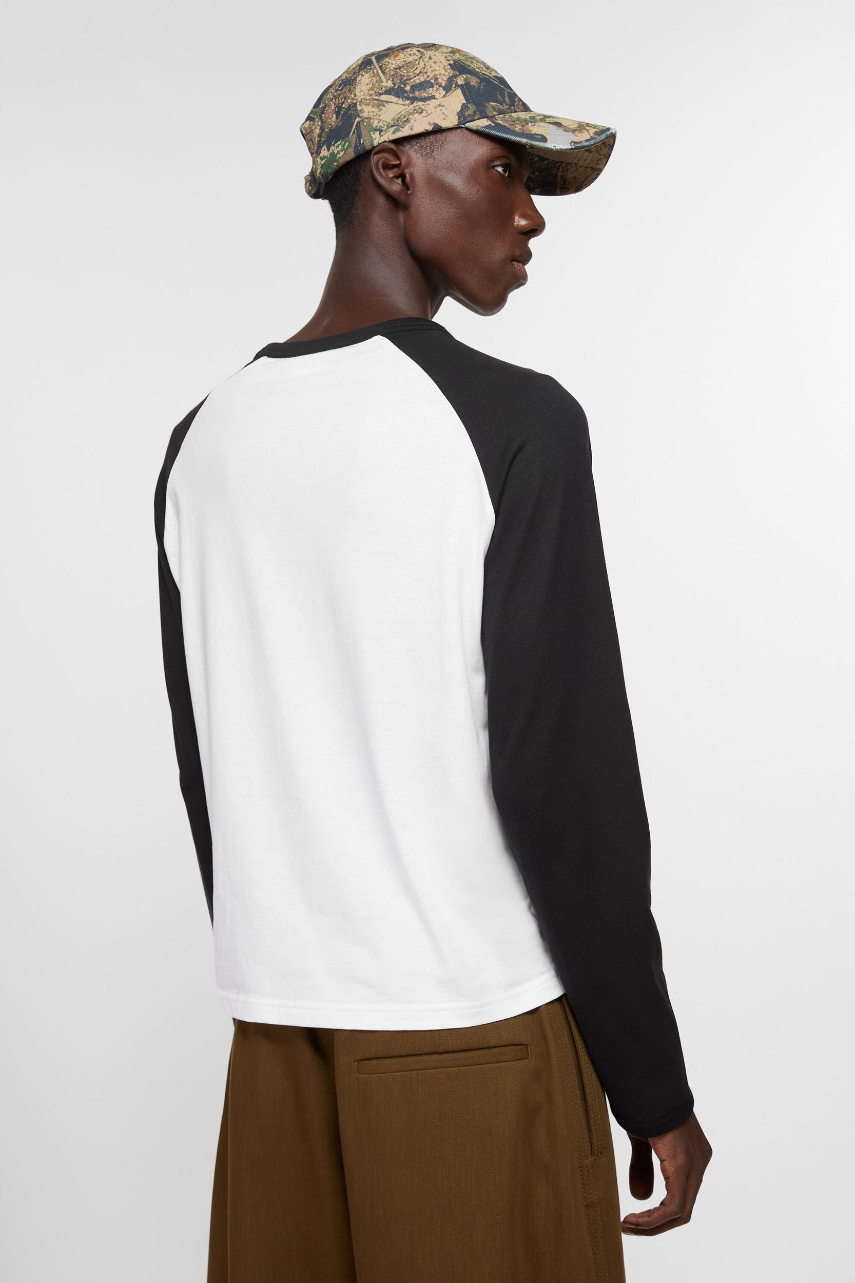 Long sleeve t-shirt - Regular fit Product Image