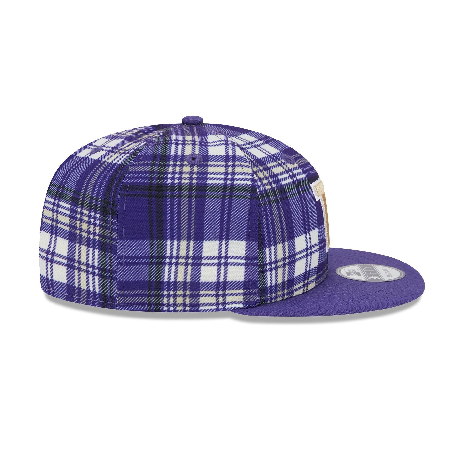 Washington Huskies Plaid 9FIFTY Snapback Hat Male Product Image
