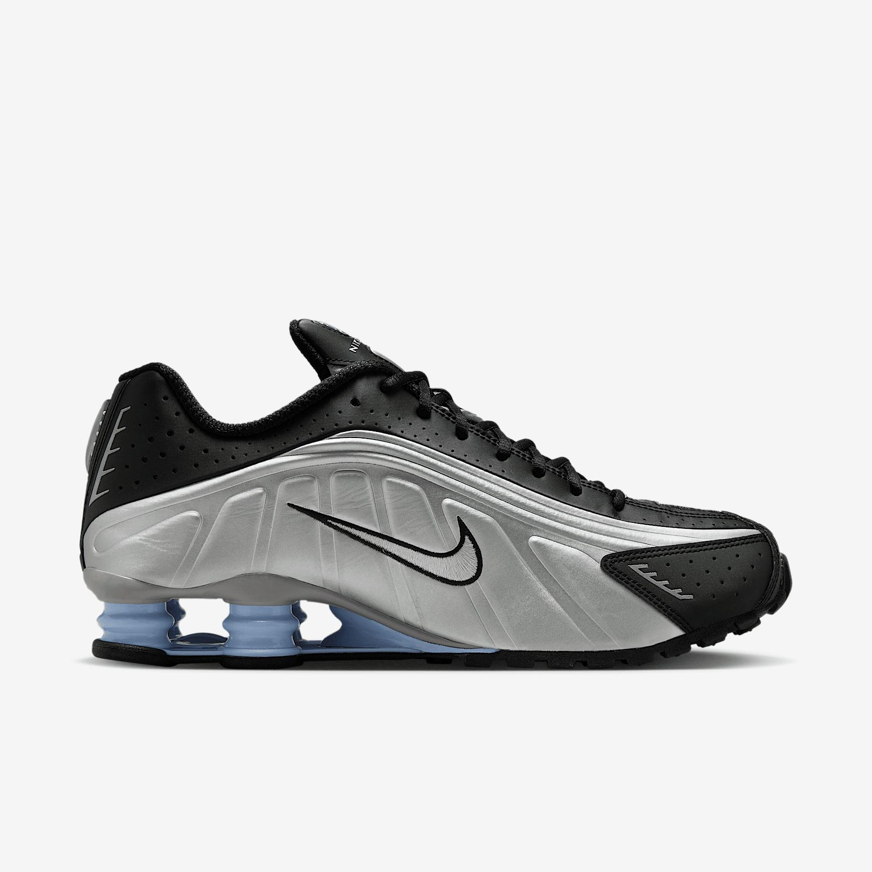 Nike Men's Shox R4 Shoes Product Image