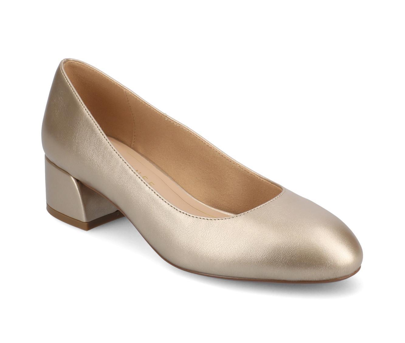 Women's Journee Collection SaarII Pumps Product Image
