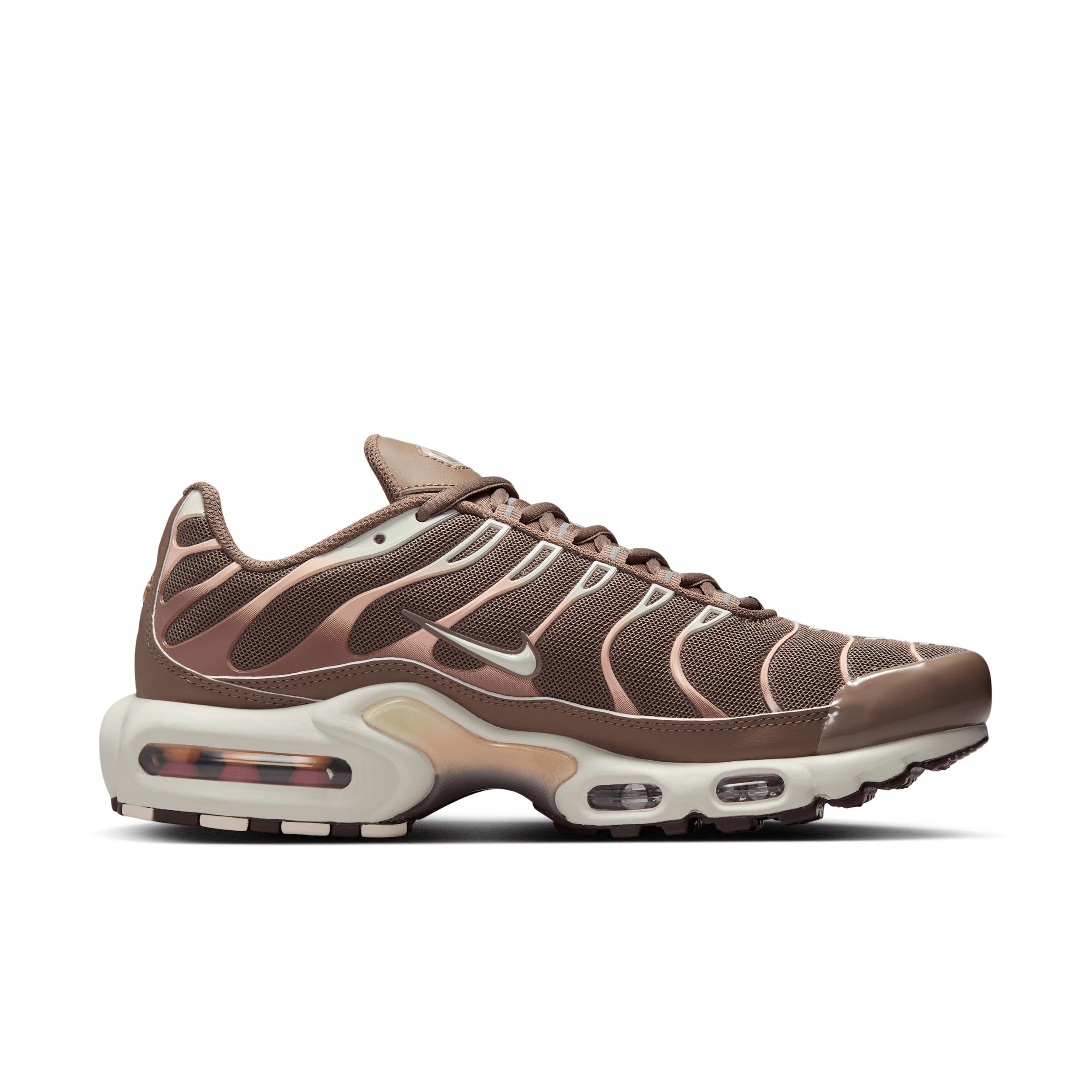 Nike Women's Air Max Plus Shoes Product Image