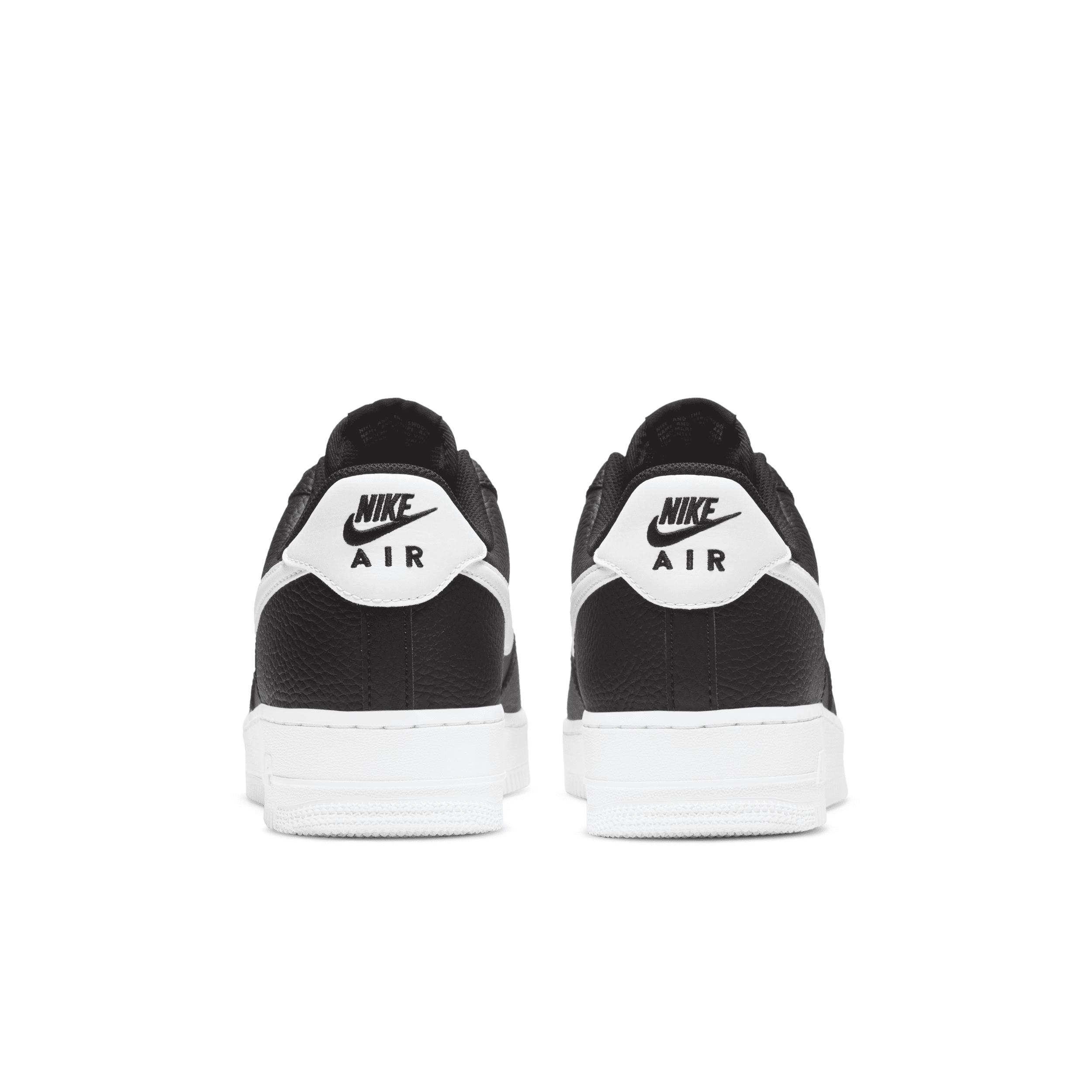 Nike Mens Air Force 1 07 Shoes | CT2302-100 Product Image