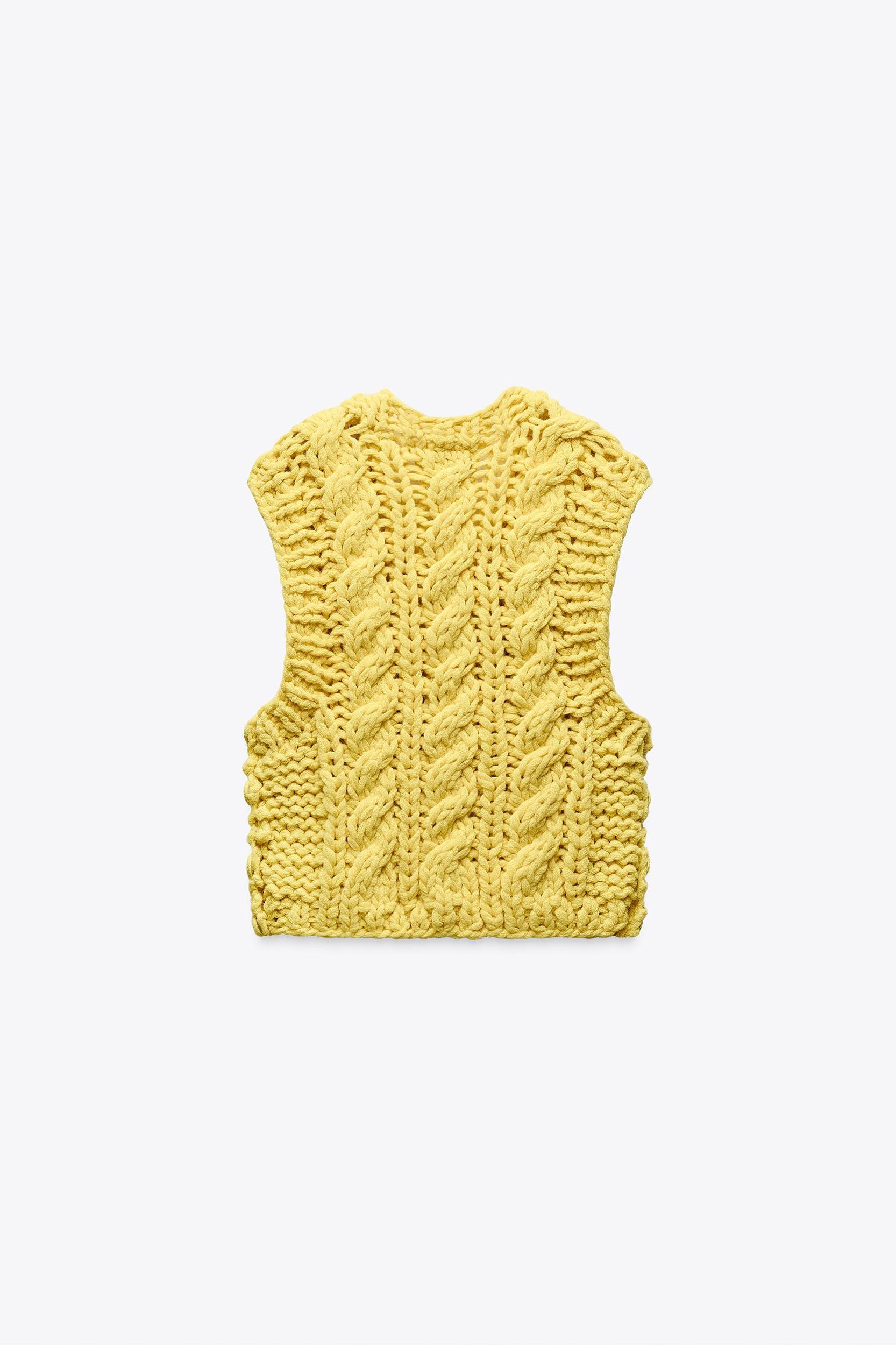 CHUNKY KNIT VEST Product Image