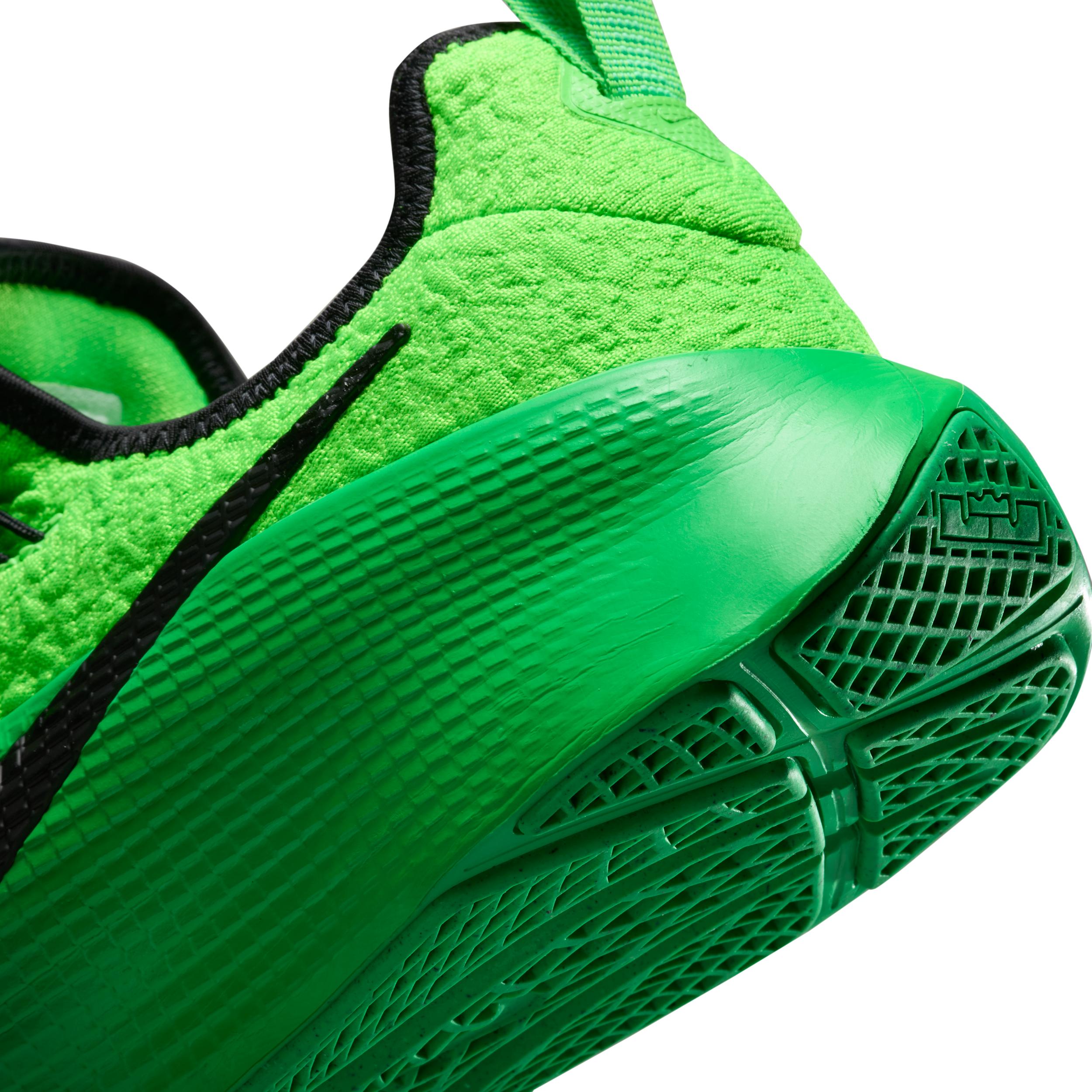 Nike Mens LeBron TR 1 Workout Shoes | FJ6151-300 Product Image