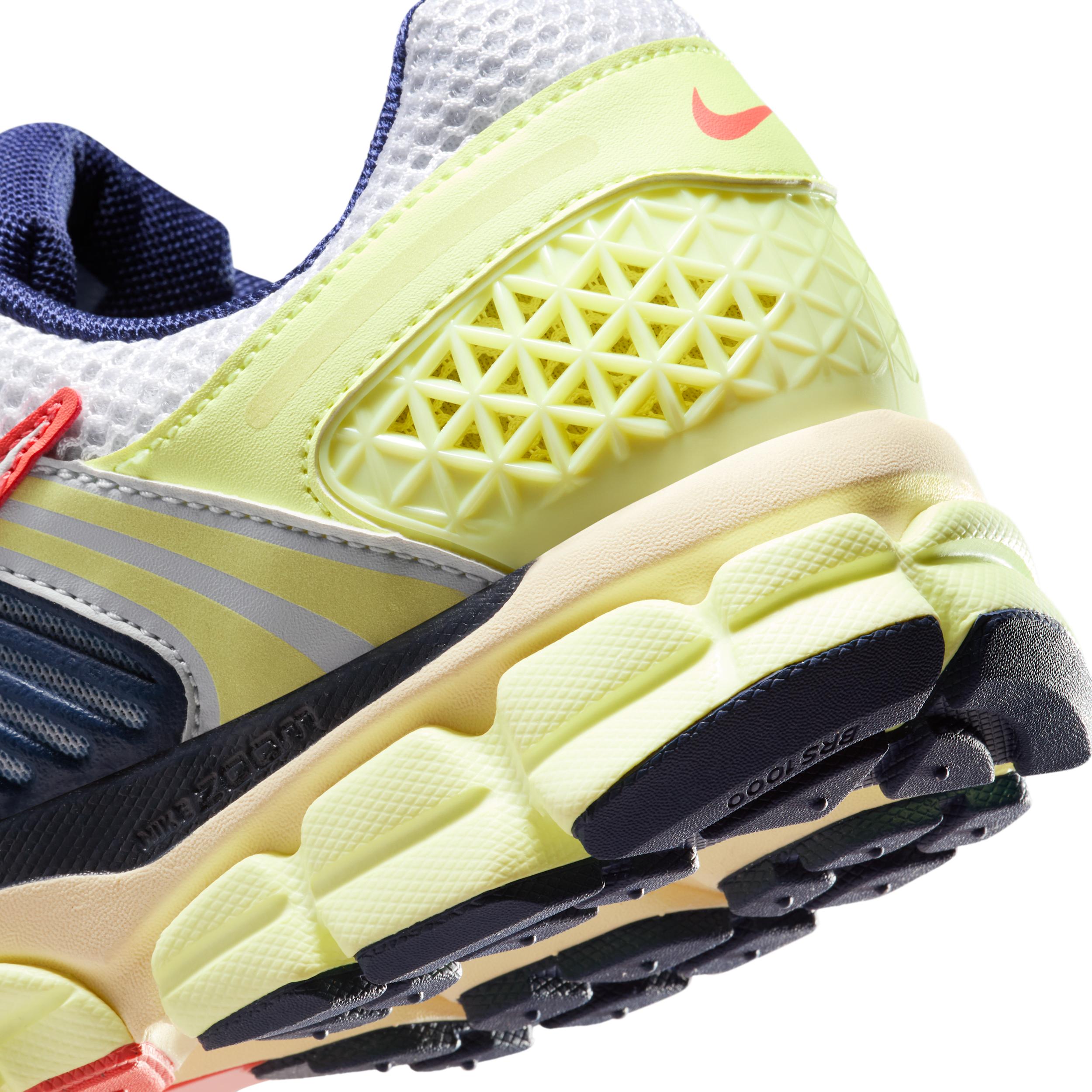 Nike Mens Zoom Vomero 5 Shoes | IB4004-701 Product Image