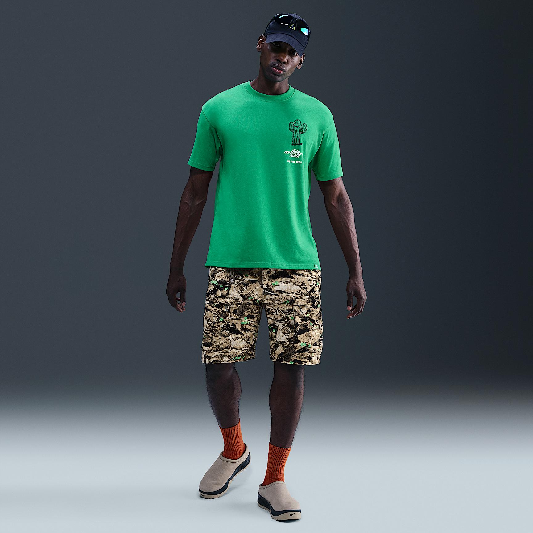 Mens Nike ACG T-Shirt | HV1296-010 Product Image