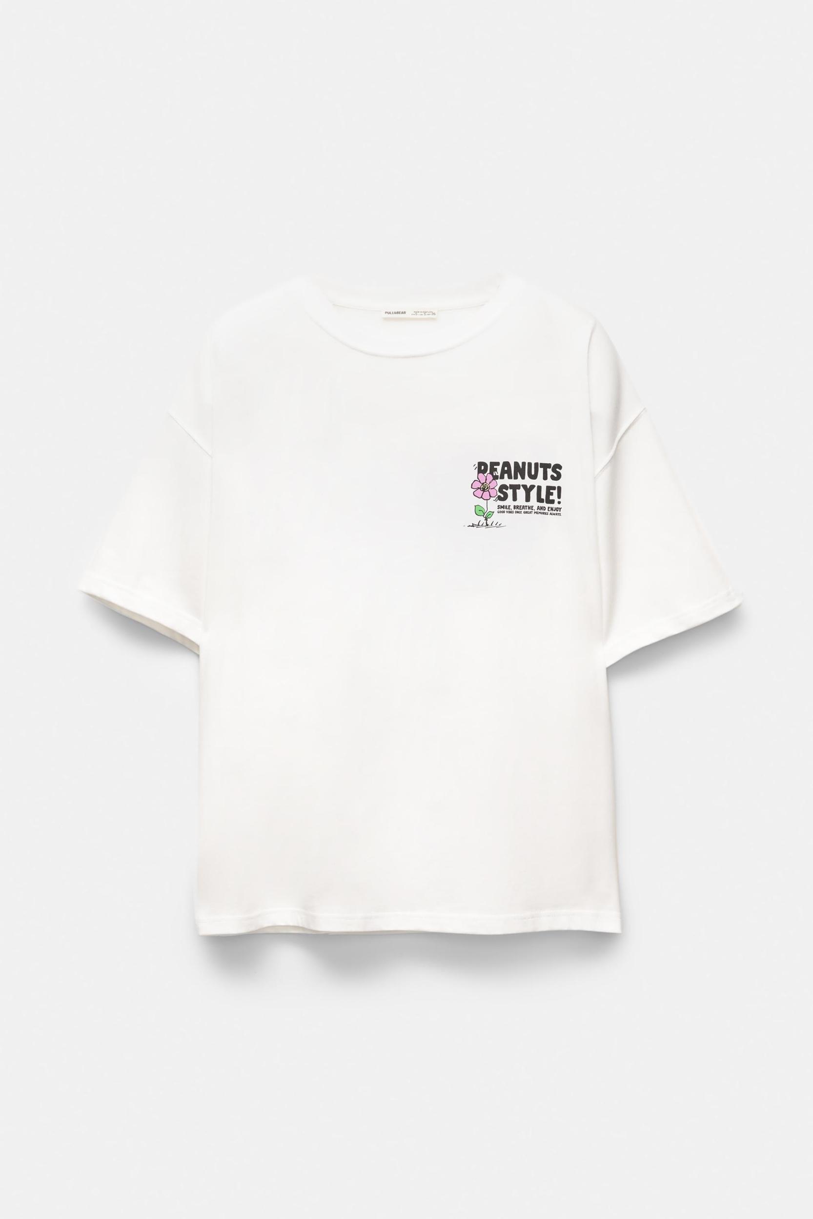 White Peanuts T-shirt Product Image