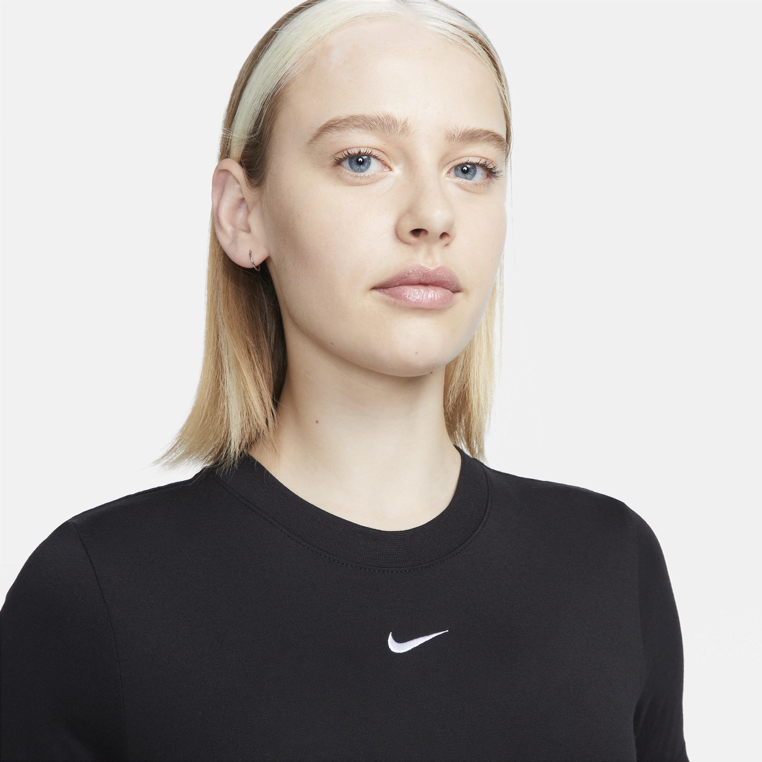 Womens Nike Sportswear Essential Slim-Fit Crop T-Shirt Product Image