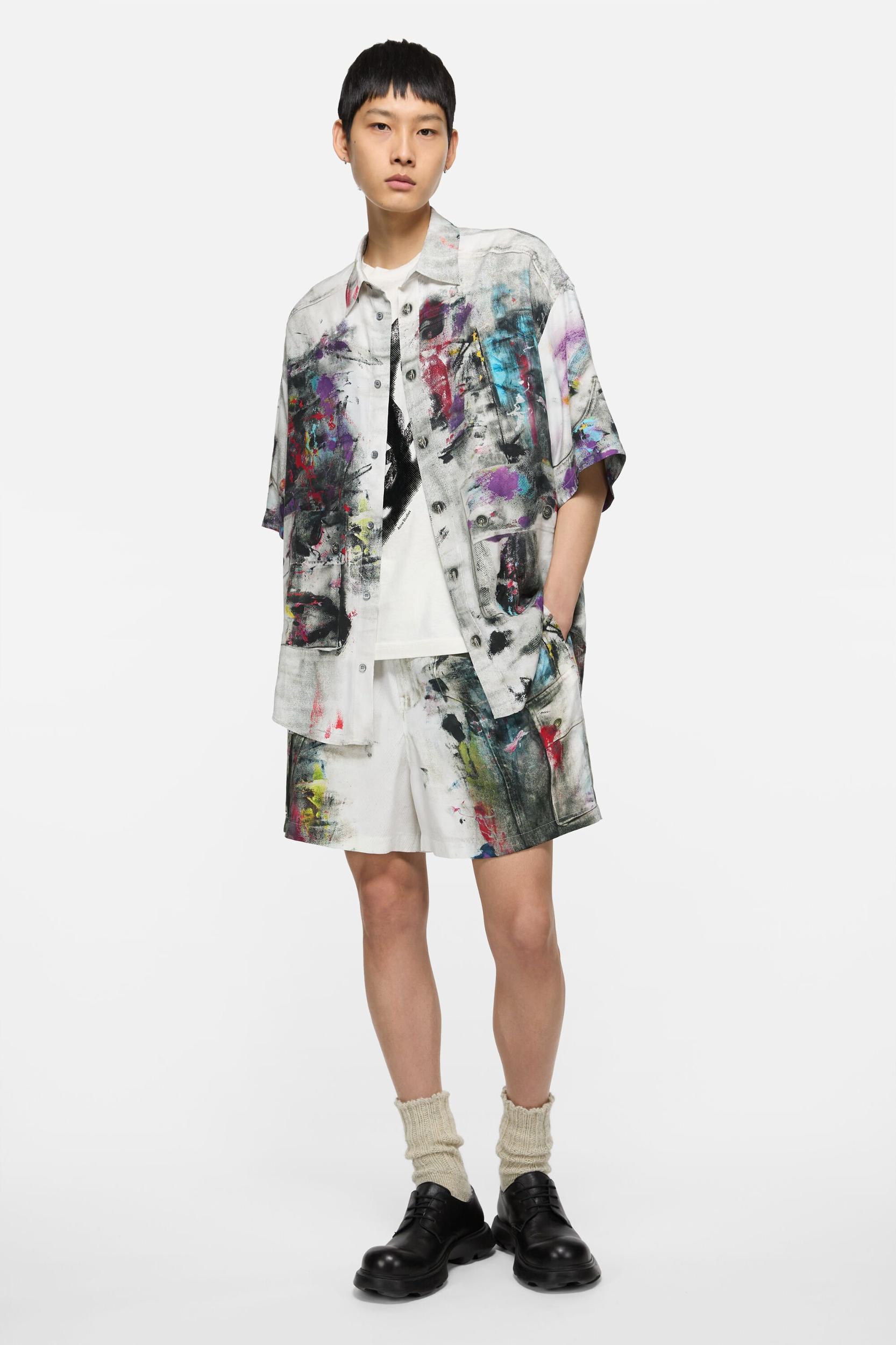 Button-up shirt printed Product Image