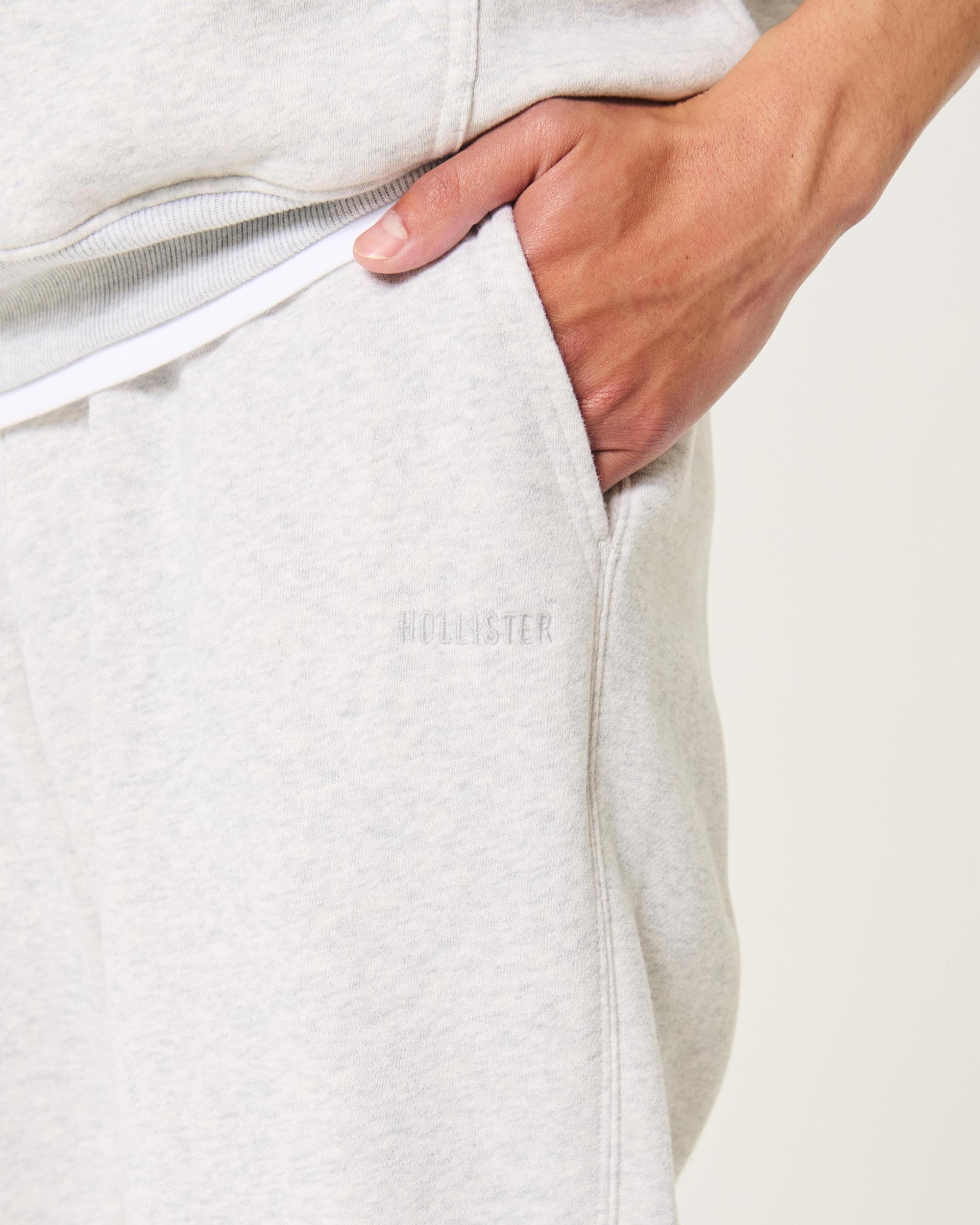 Relaxed Fleece Logo Joggers Product Image
