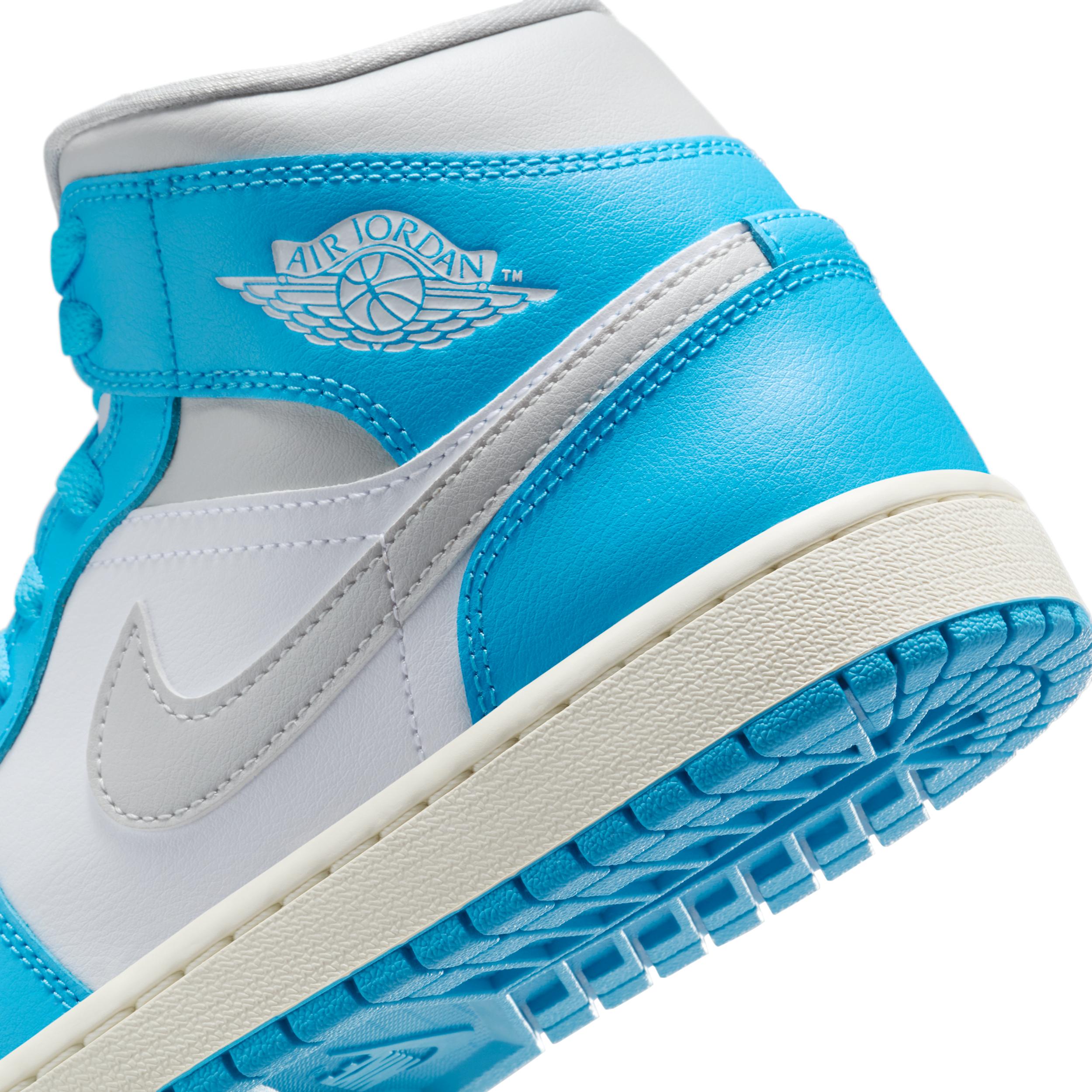 Jordan Womens Jordan AJ 1 Mid - Womens Basketball Shoes Blue/Grey Product Image