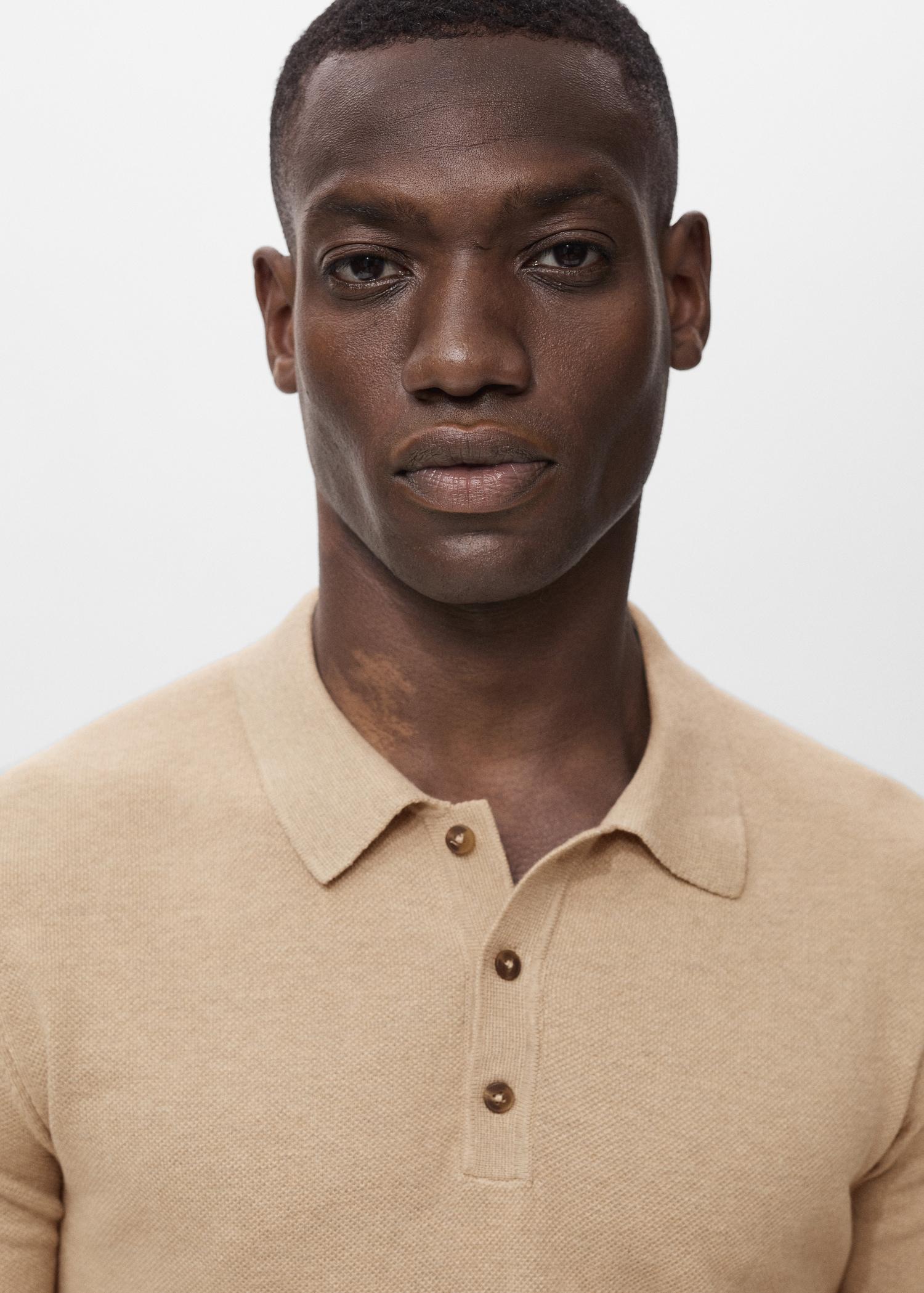 Fine-knit cotton polo shirt - Men | MANGO USA Product Image