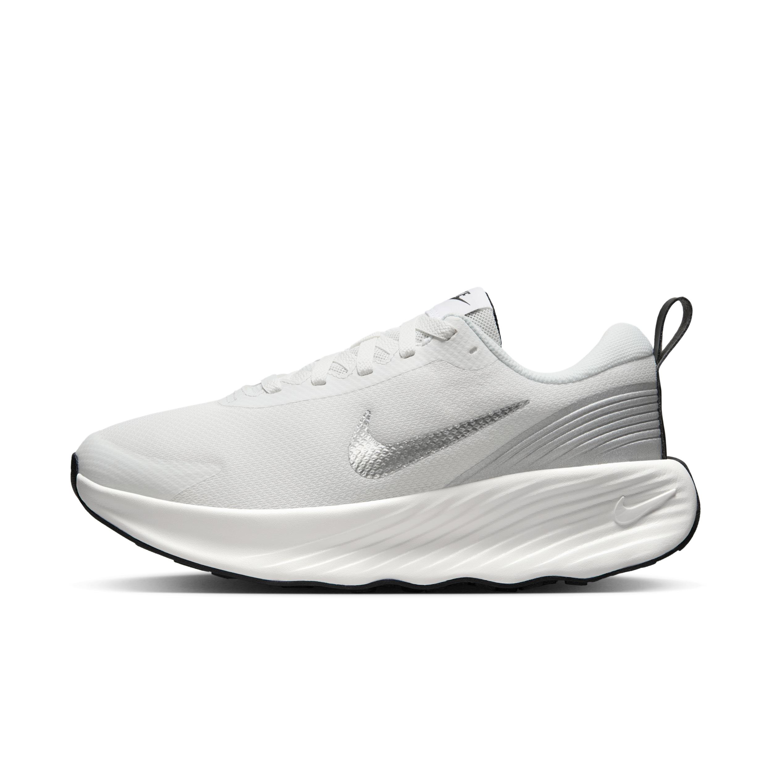 Nike Women's Promina Premium Walking Shoes Product Image