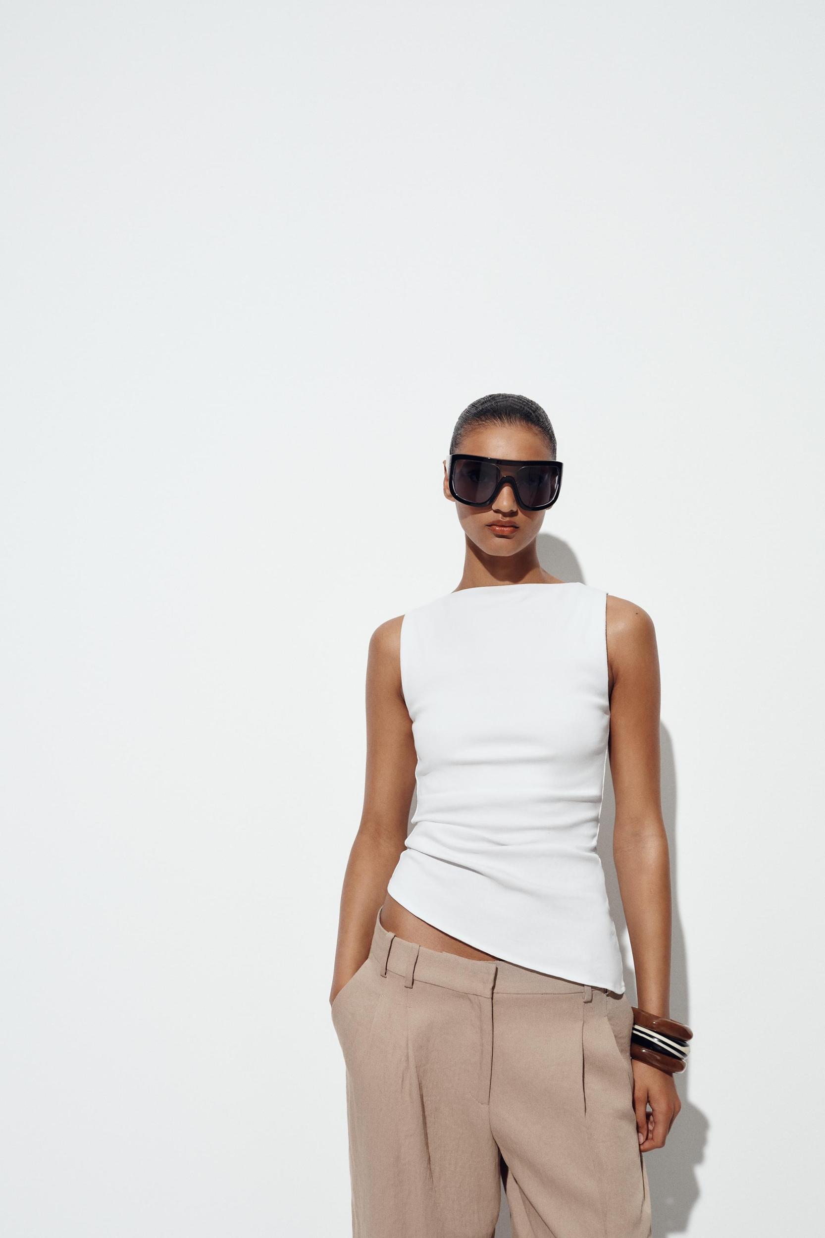 ASYMMETRICAL RUCHED T-SHIRT Product Image