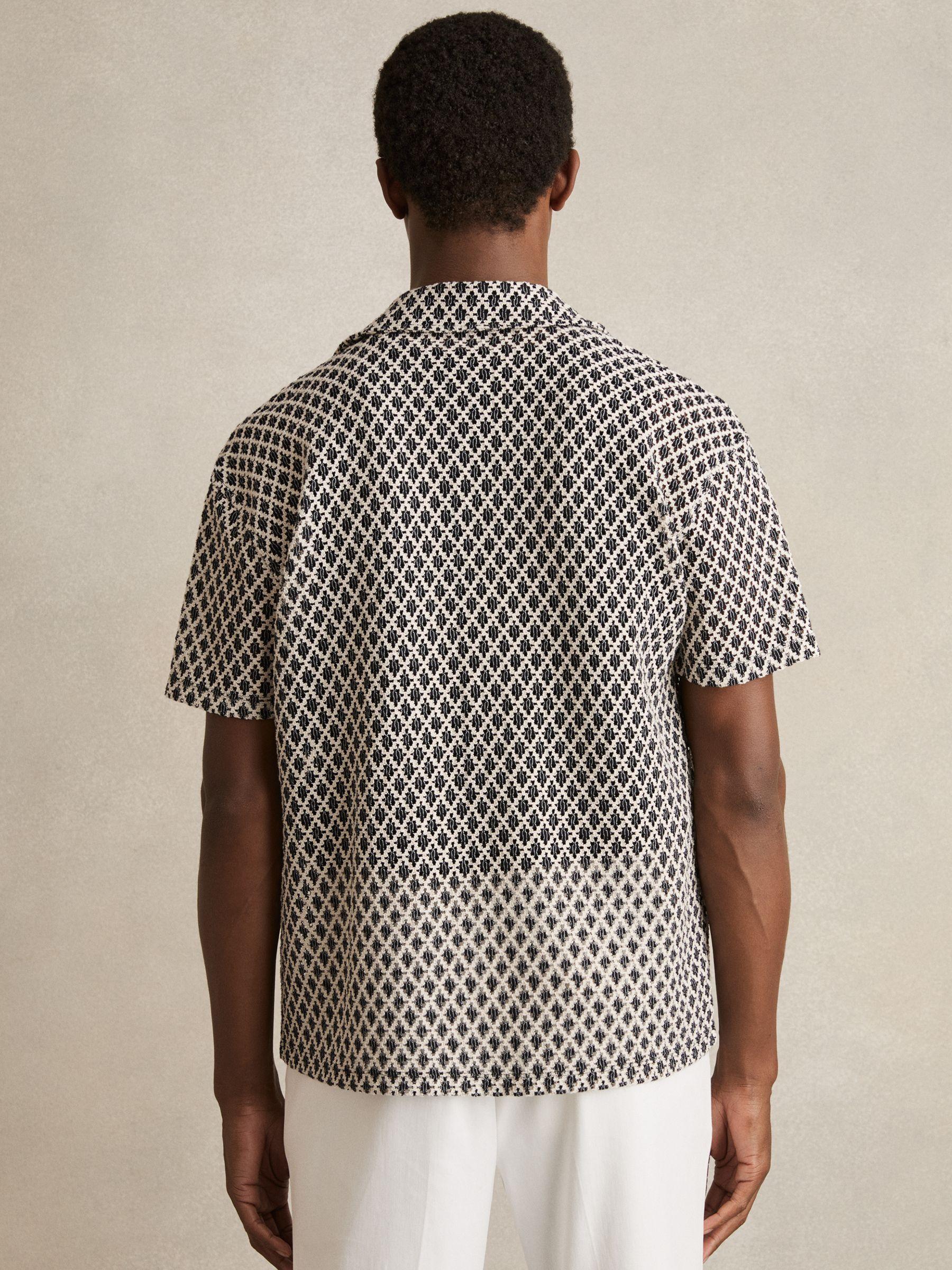 Geometric-Crochet Cuban-Collar Shirt in Navy/White Product Image
